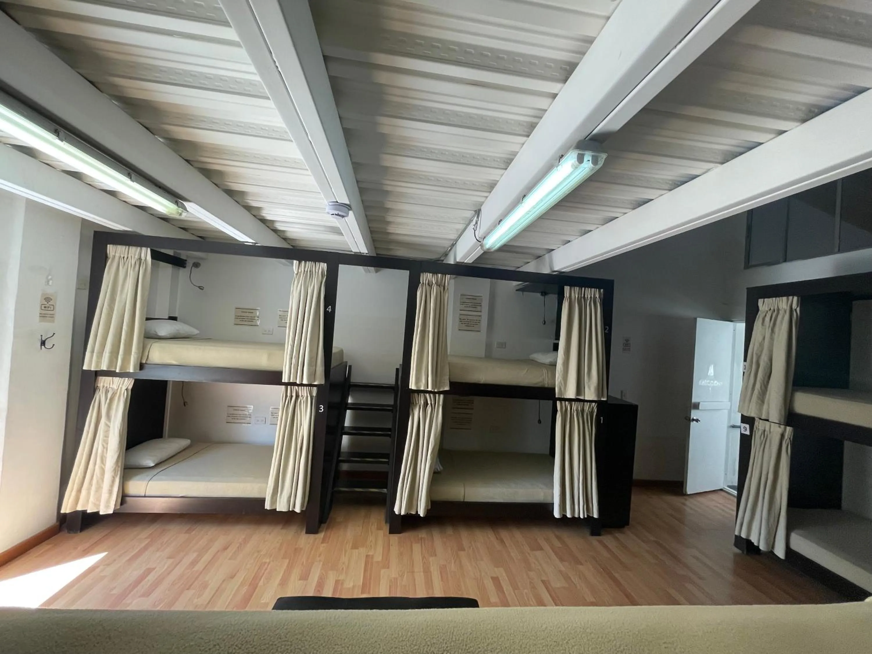 Bedroom, Bed in Hostal Lleras Calle 8