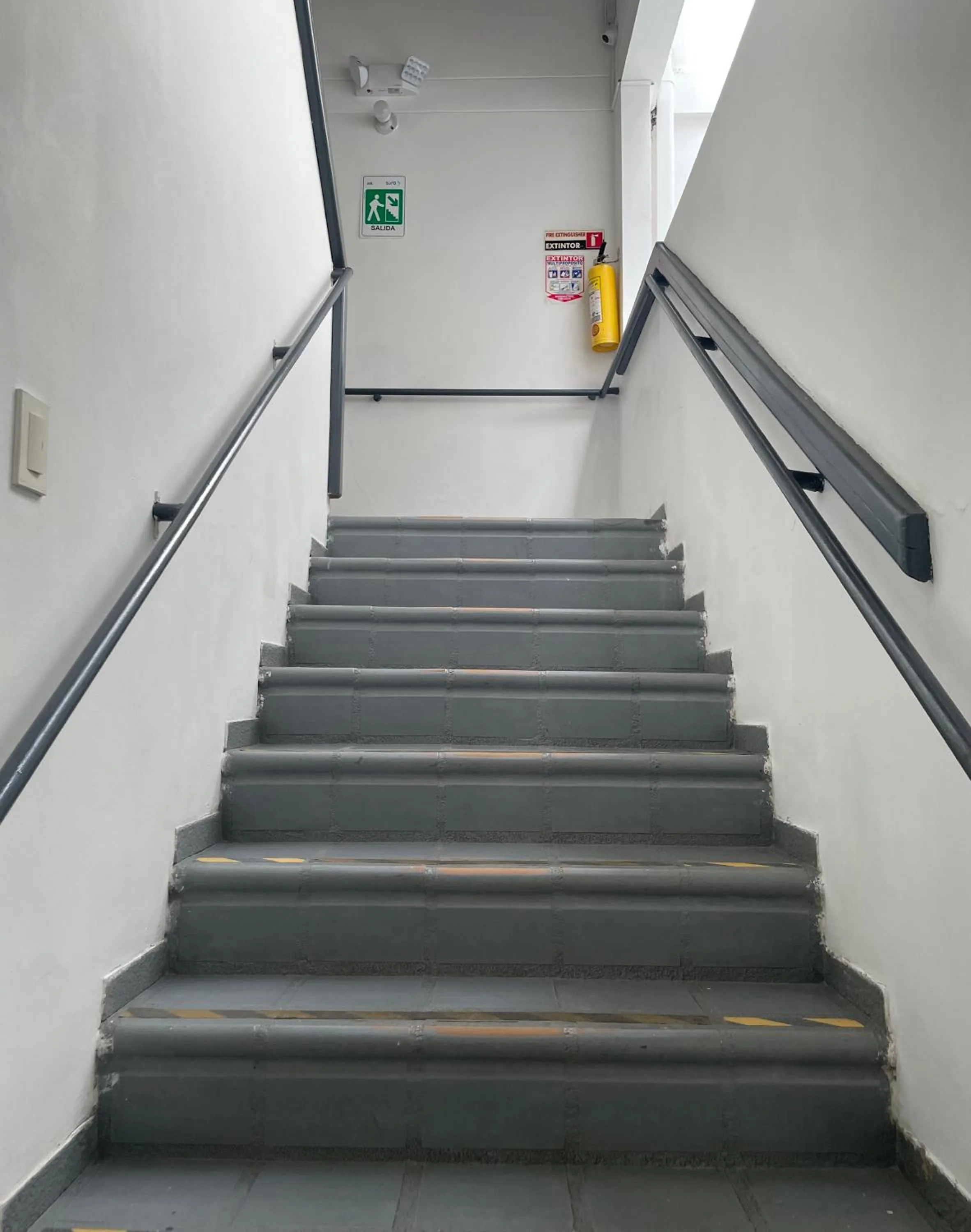 acessibility in Hostal Lleras Calle 8