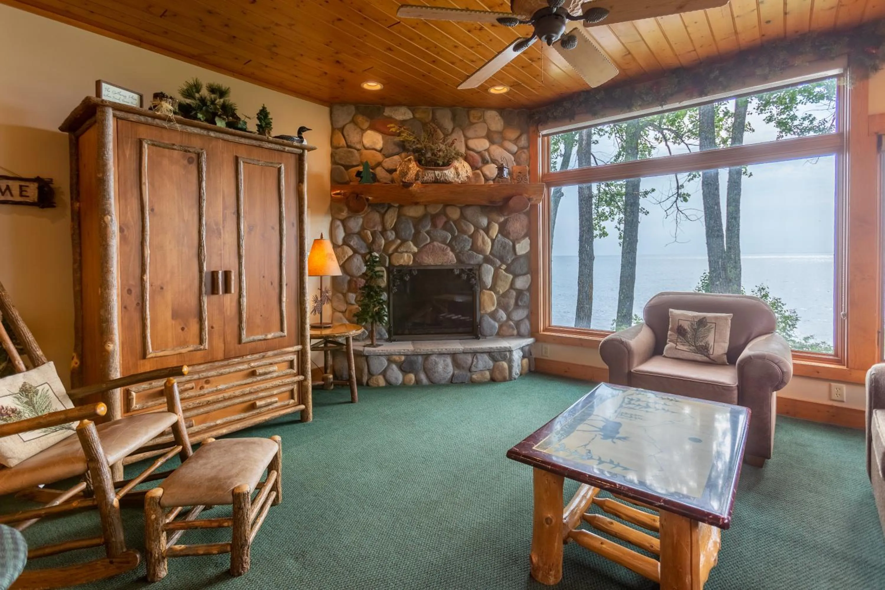Living room in Grand Superior Lodge