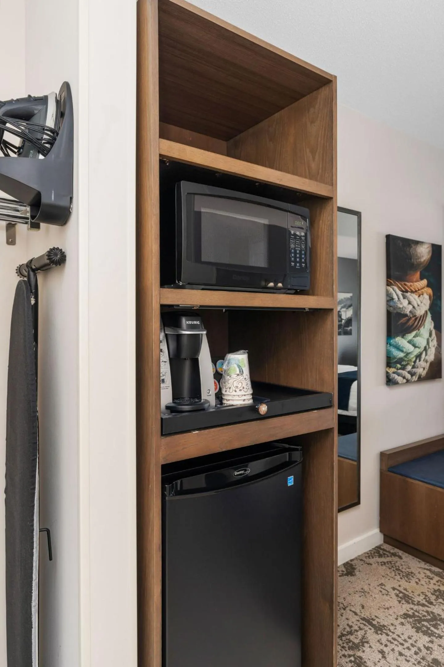 microwave in Grand Superior Lodge