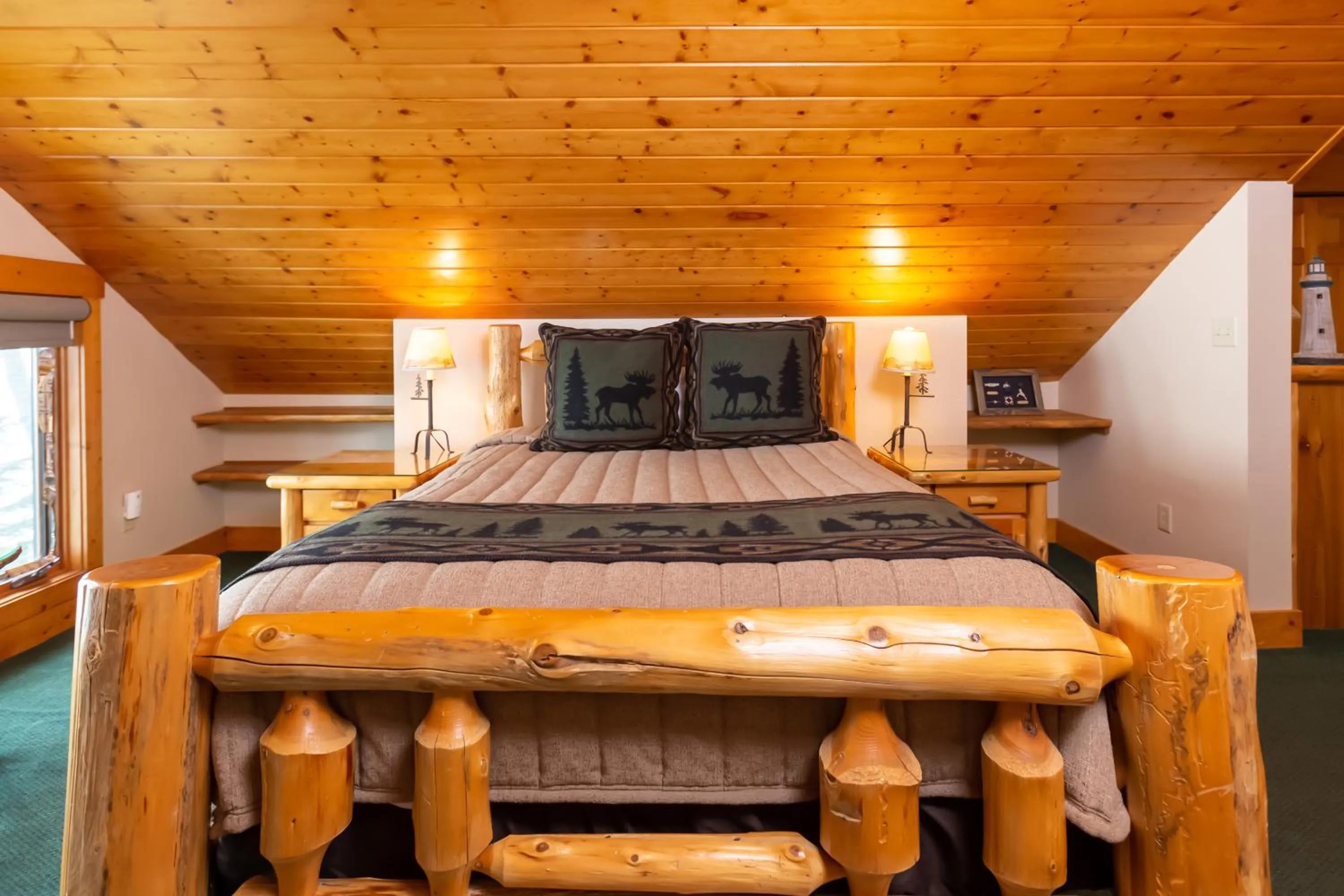 Bed in Grand Superior Lodge