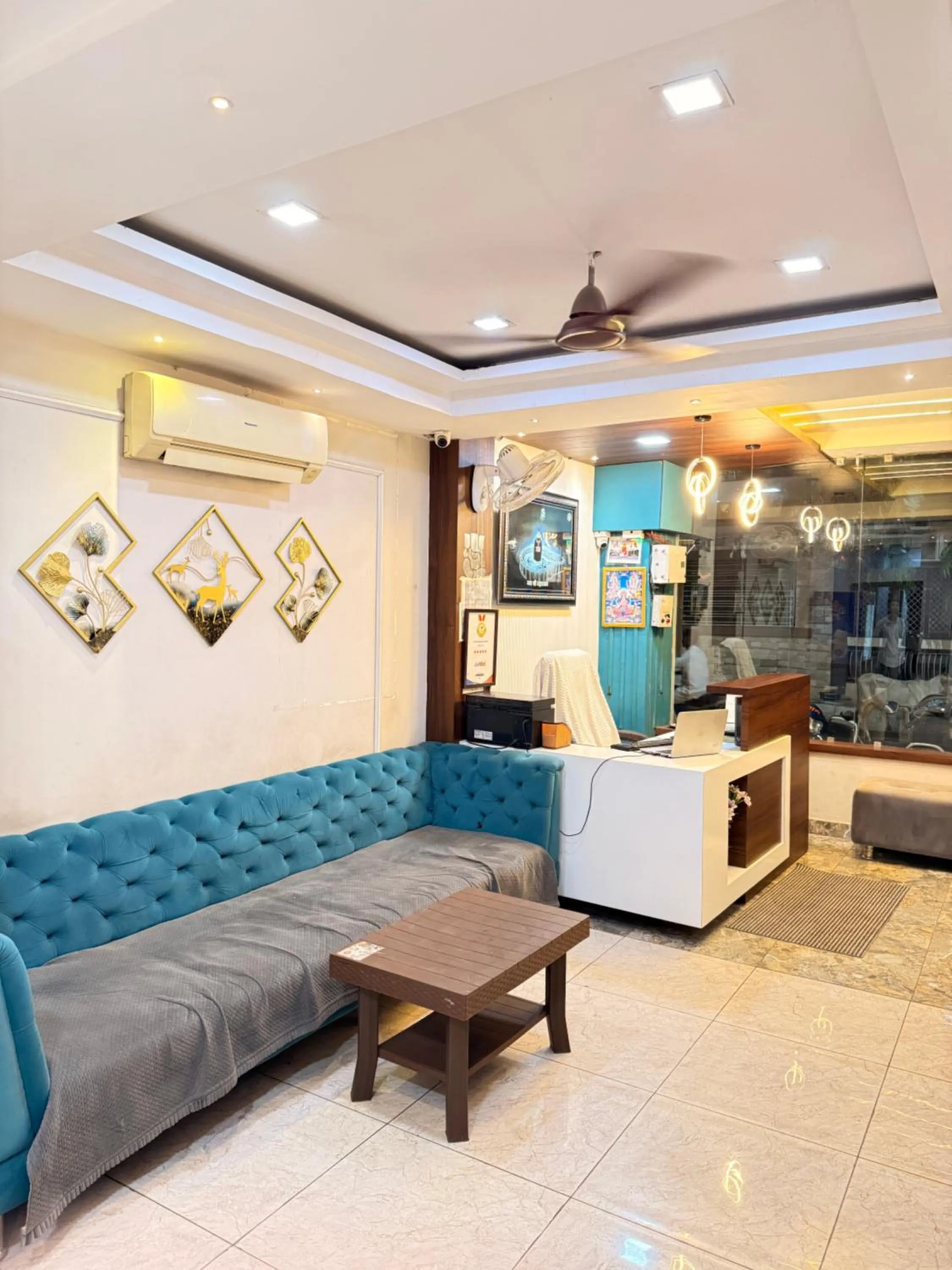 Hotel Raghuveera Palace