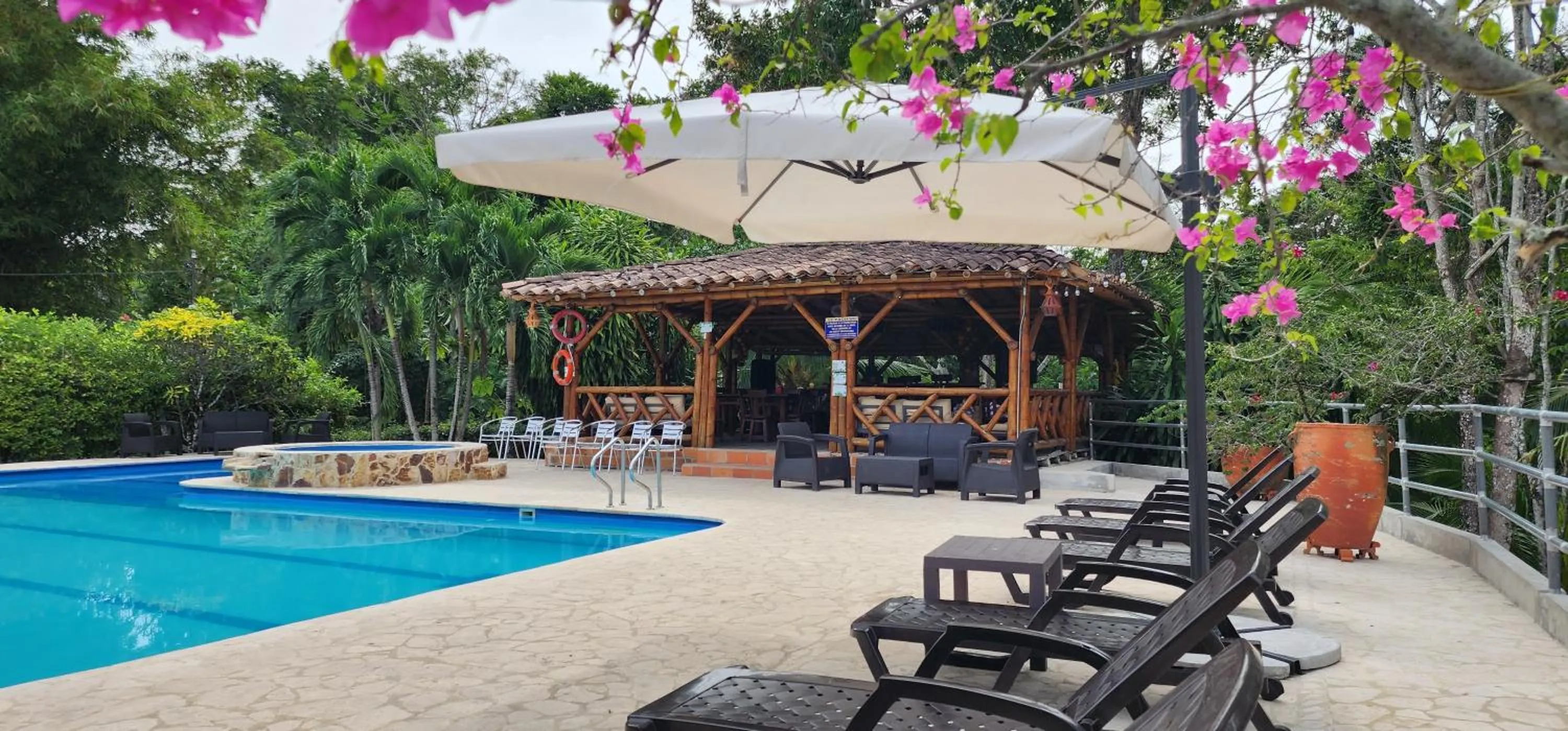 Solarium in Hotel Parador del Gitano