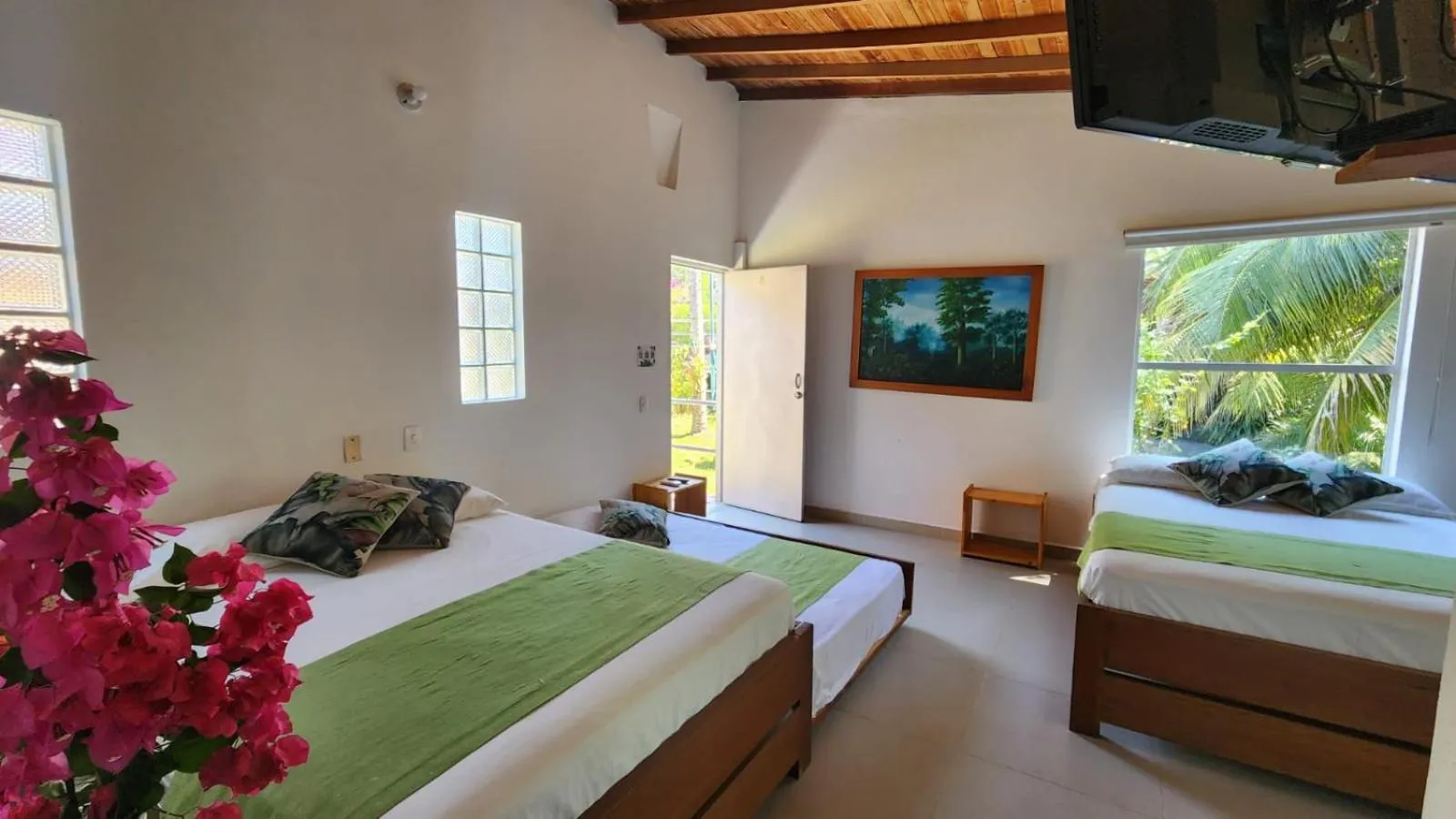 Photo of the whole room, Bed in Hotel Parador del Gitano