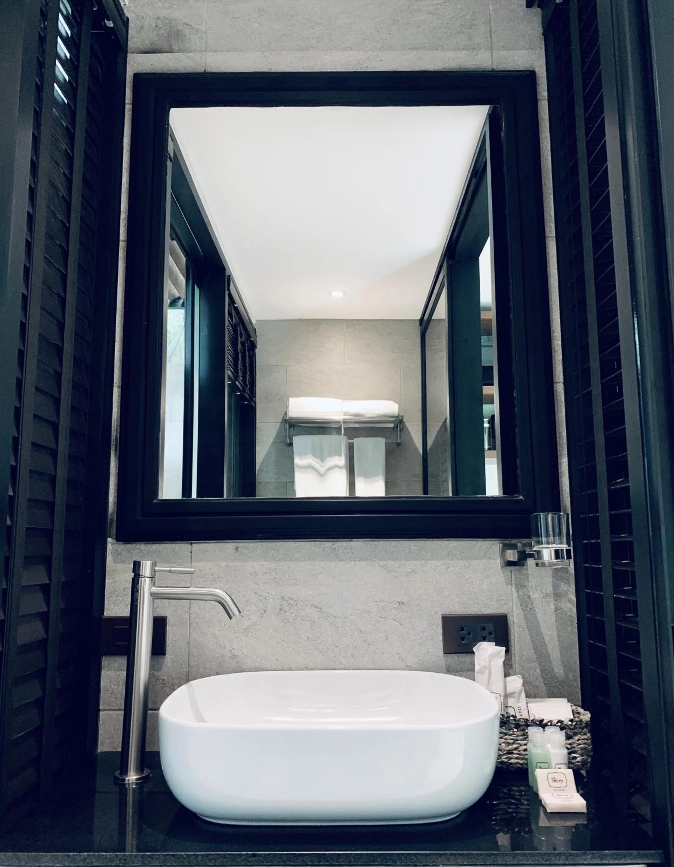Bathroom in The Henry Hotel Manila