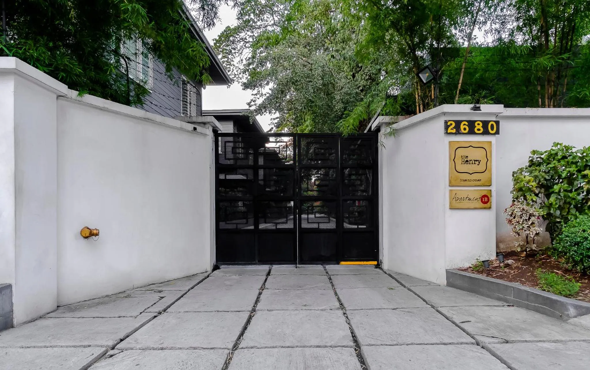 Facade/entrance in The Henry Hotel Manila