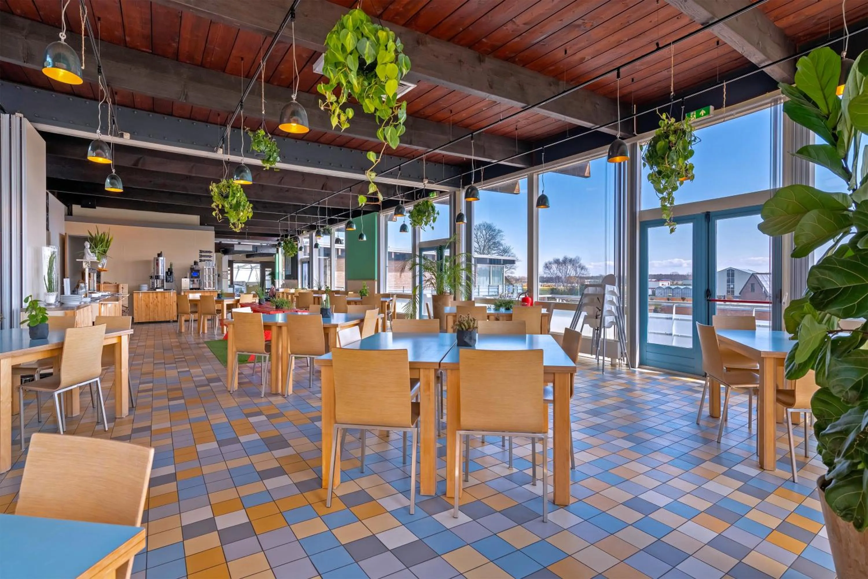 Restaurant/places to eat in Stayokay Hostel Noordwijk