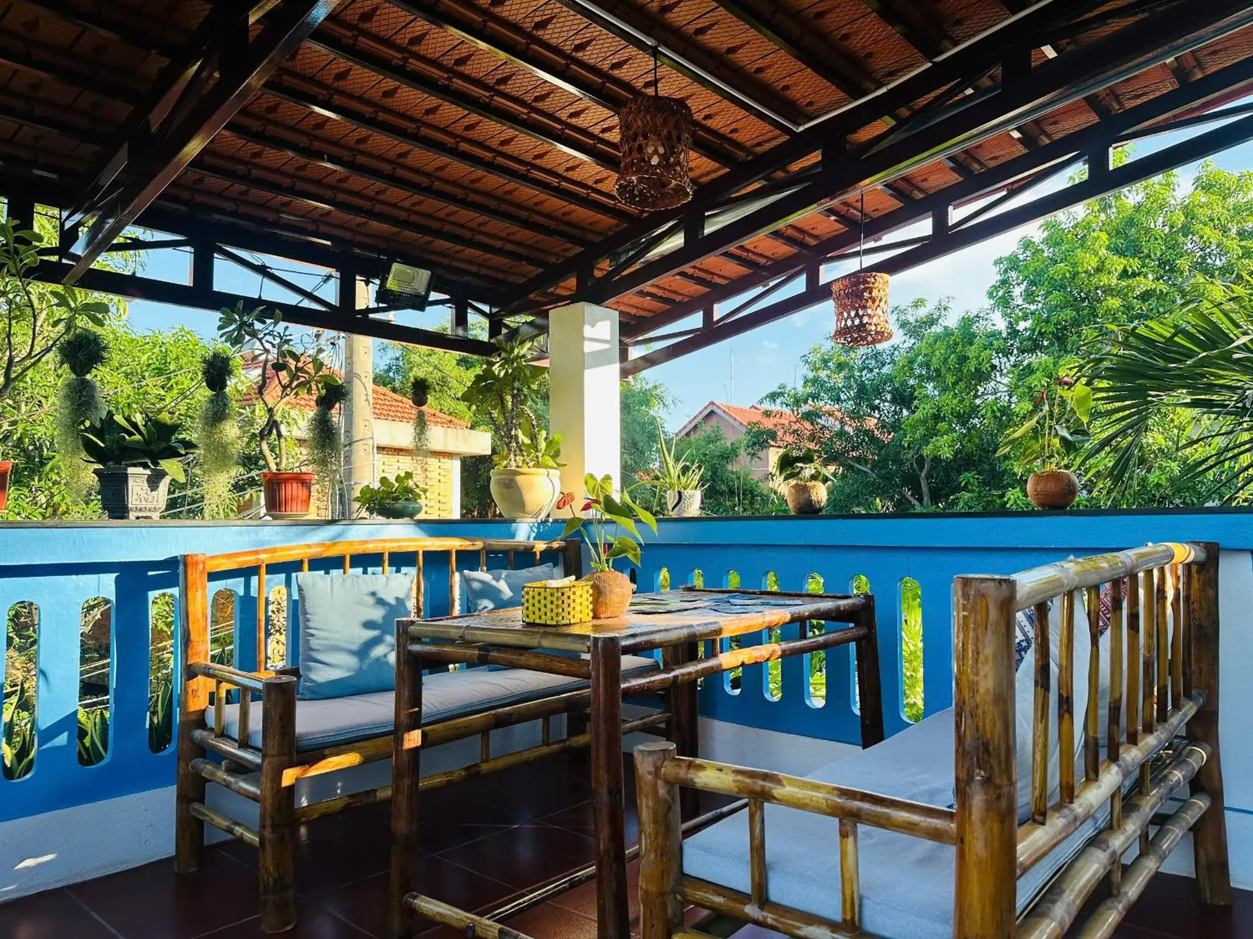 Two-Bedroom Suite in Local Beach Homestay Two-Bedroom Suite in Local Beach Homestay