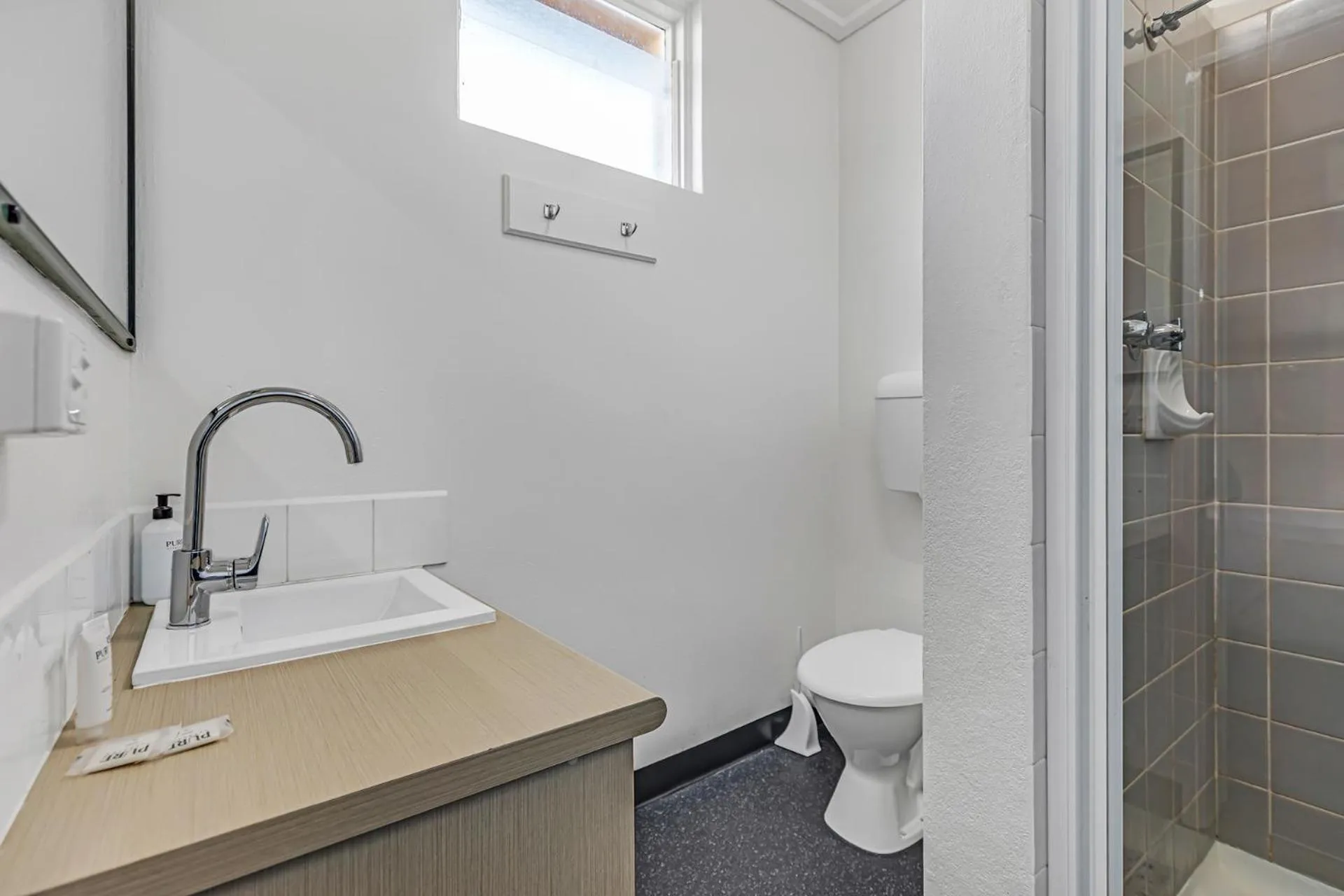 Shower in Rochester Motel