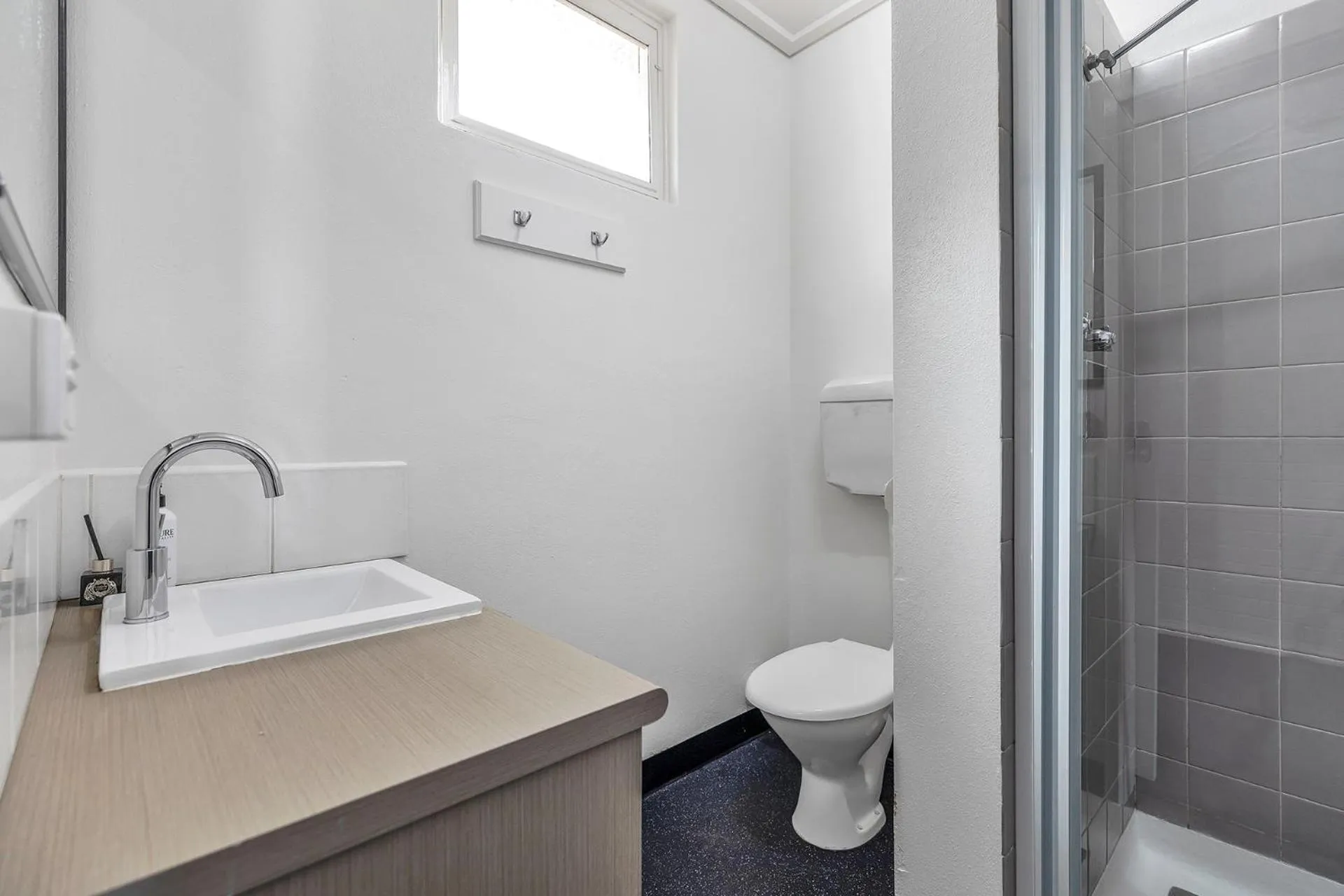 Shower in Rochester Motel