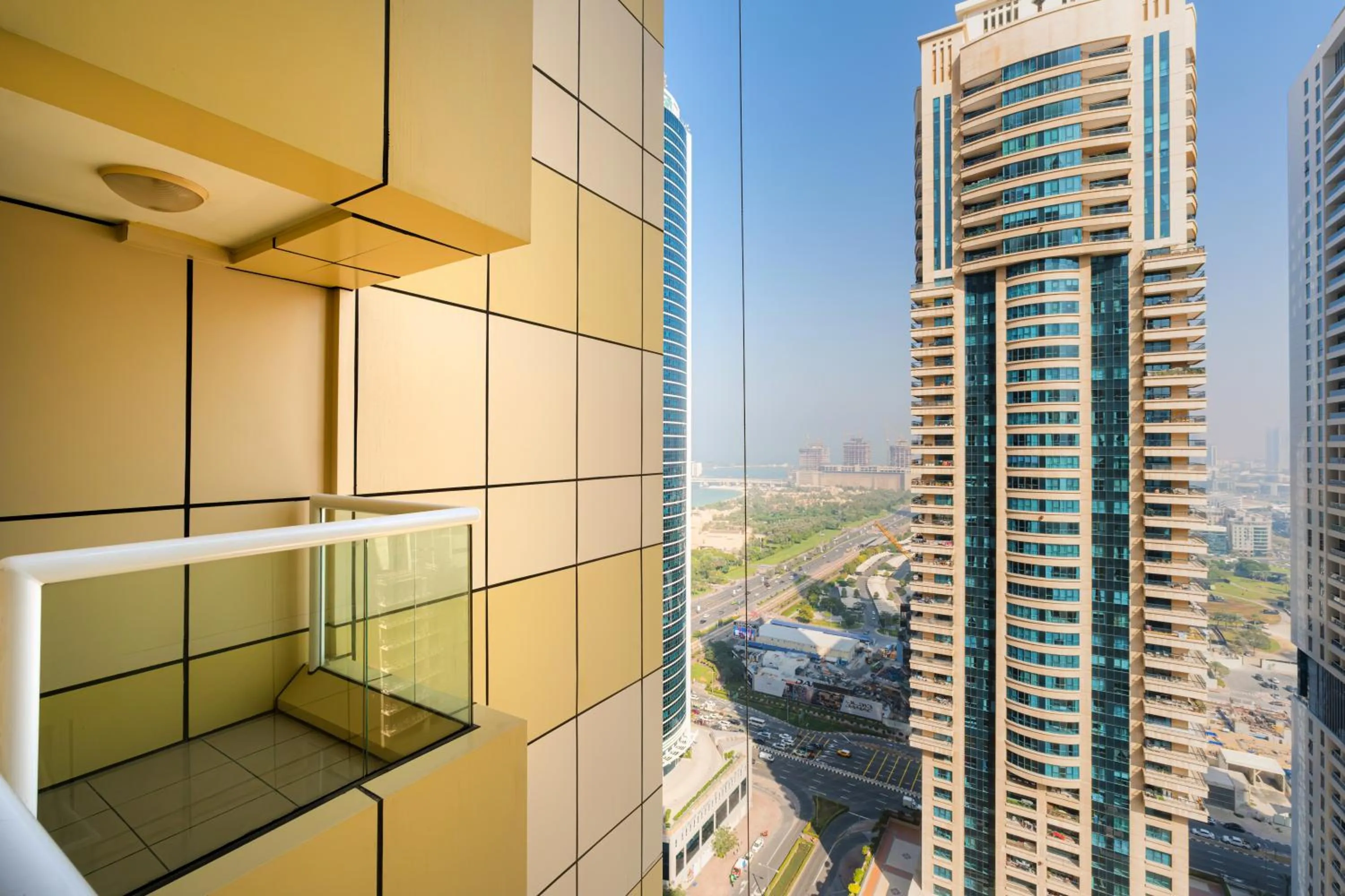 City view in Dubai Marina - 1BHK Apartment