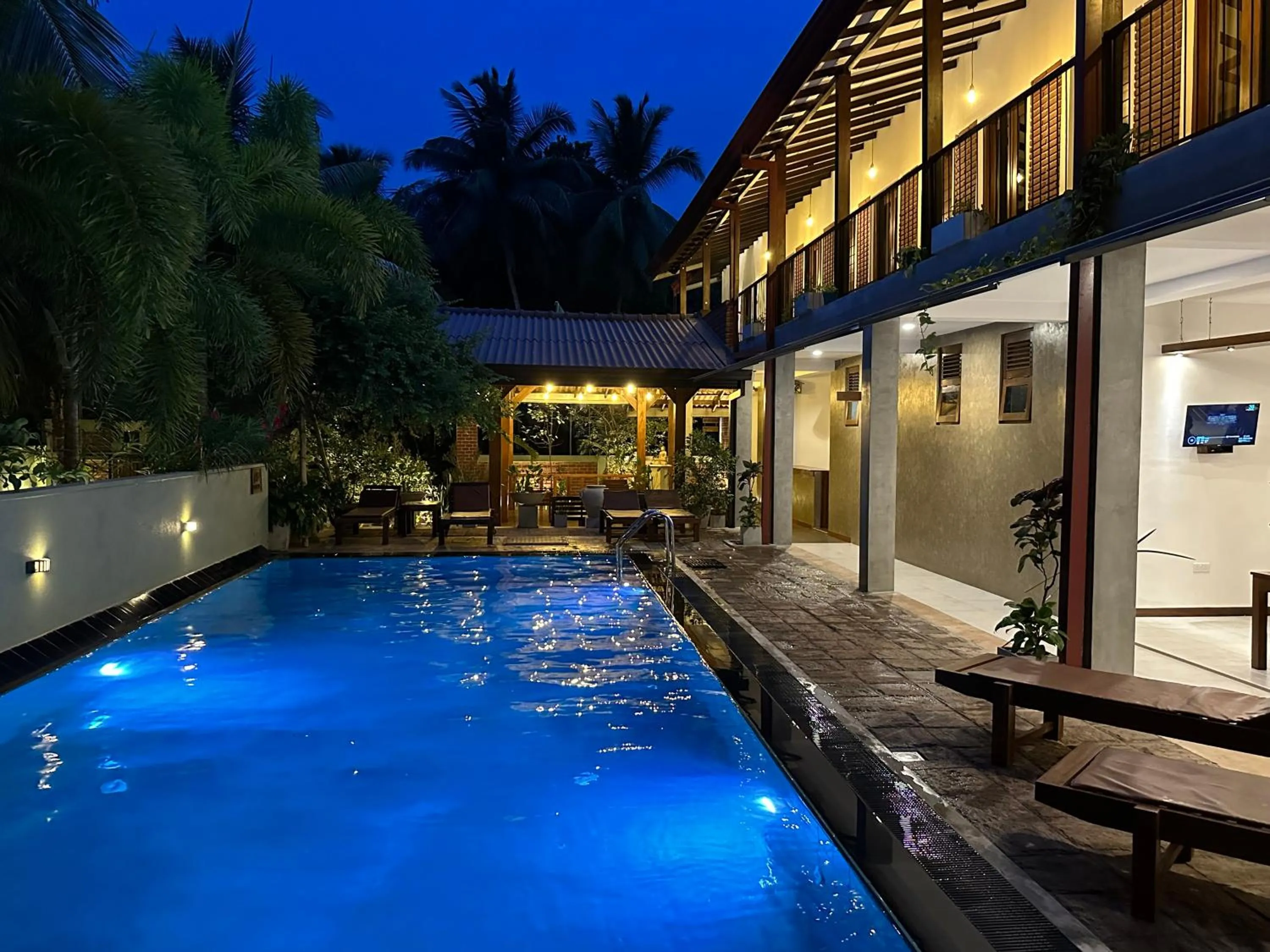 Night in Hotel Heladiv