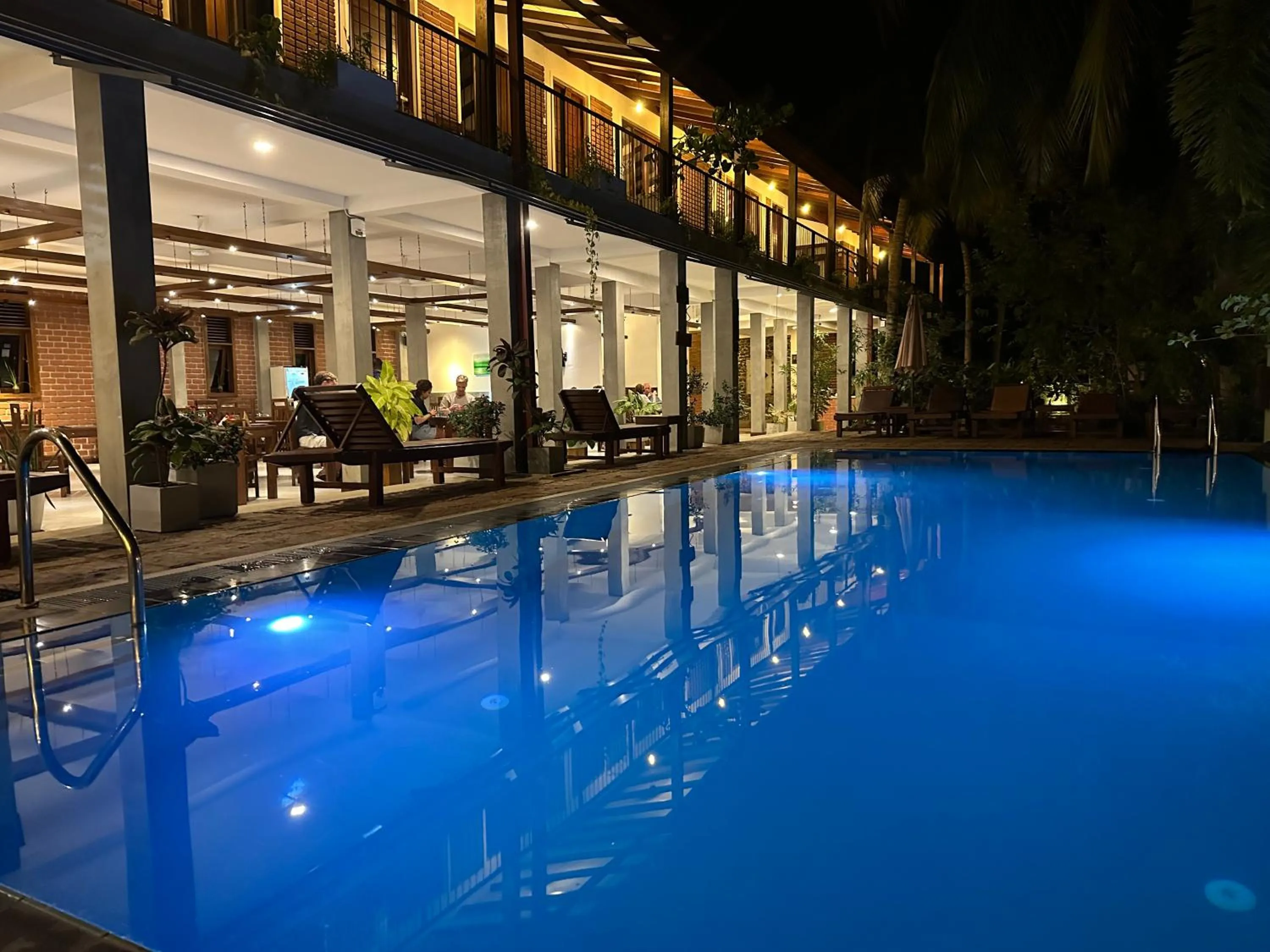 Night in Hotel Heladiv