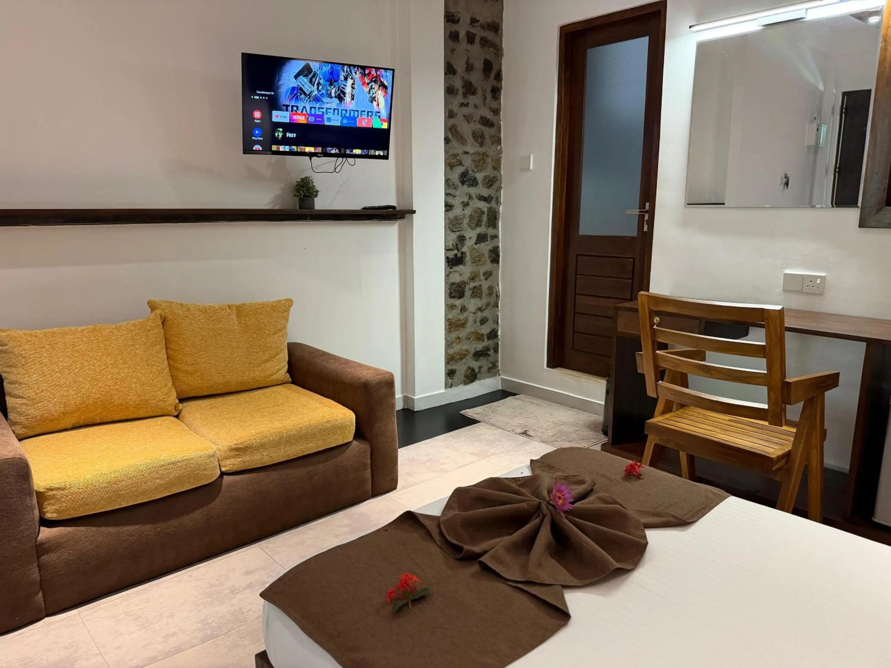 TV and multimedia in Hotel Heladiv