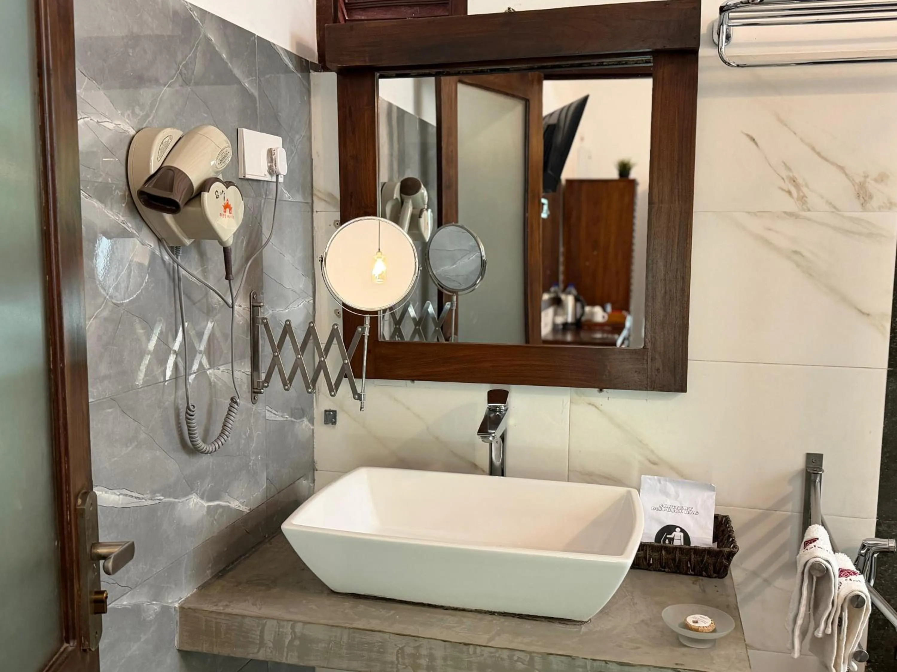 Bathroom in Hotel Heladiv