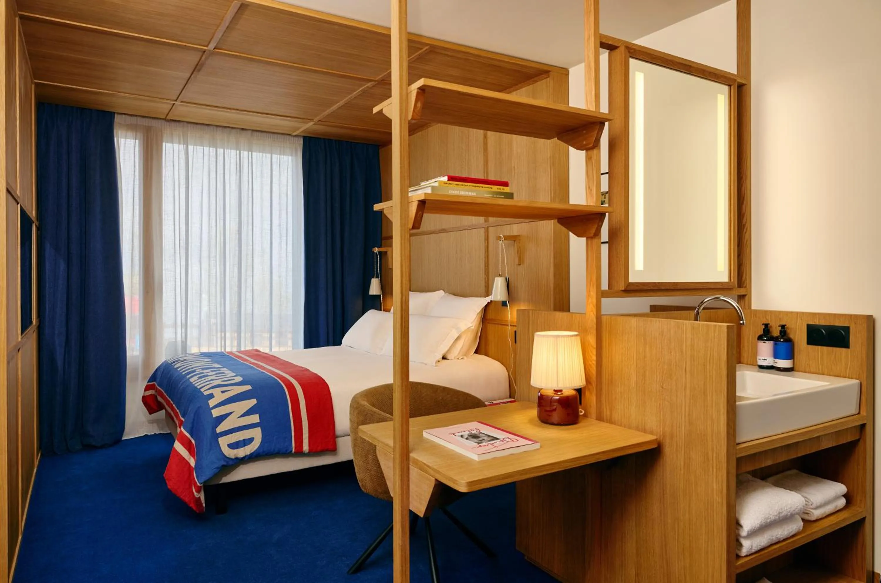 Bedroom, Bed in Grand Mess Clermont-Ferrand