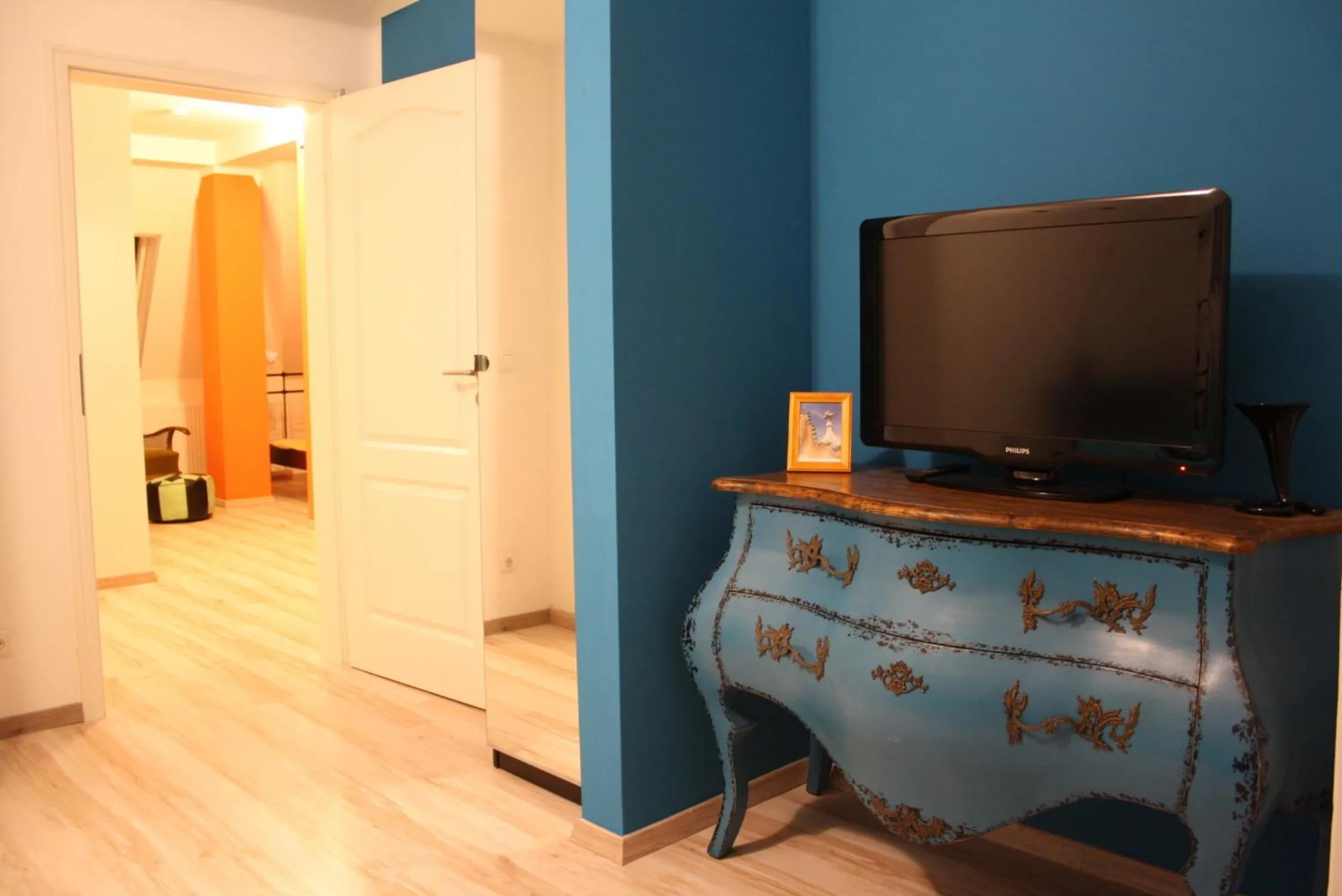 TV and multimedia in Apartments Villa del Arte
