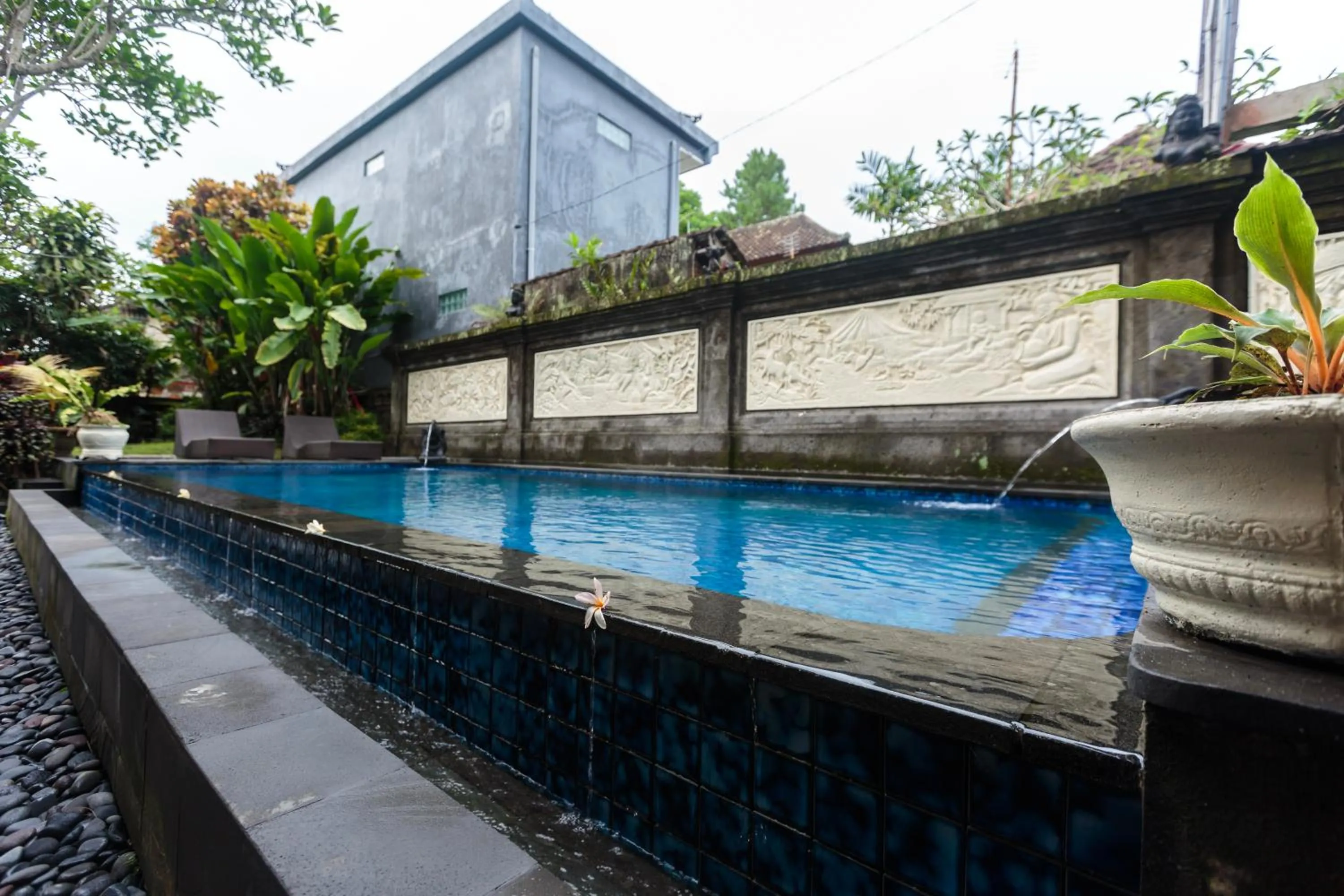 Swimming pool in Warji House 2 Bisma
