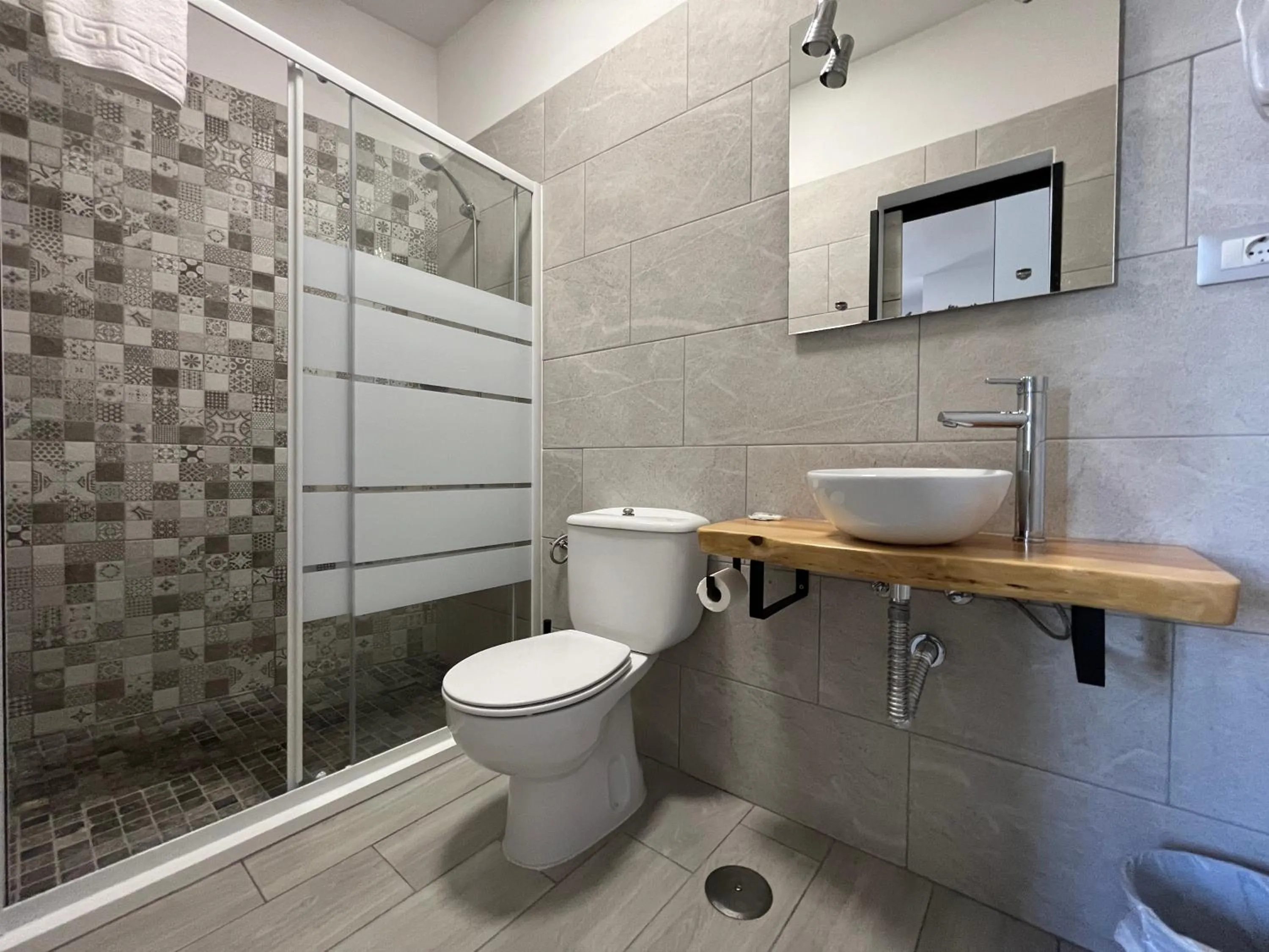 Bathroom in Pensión Cassandra