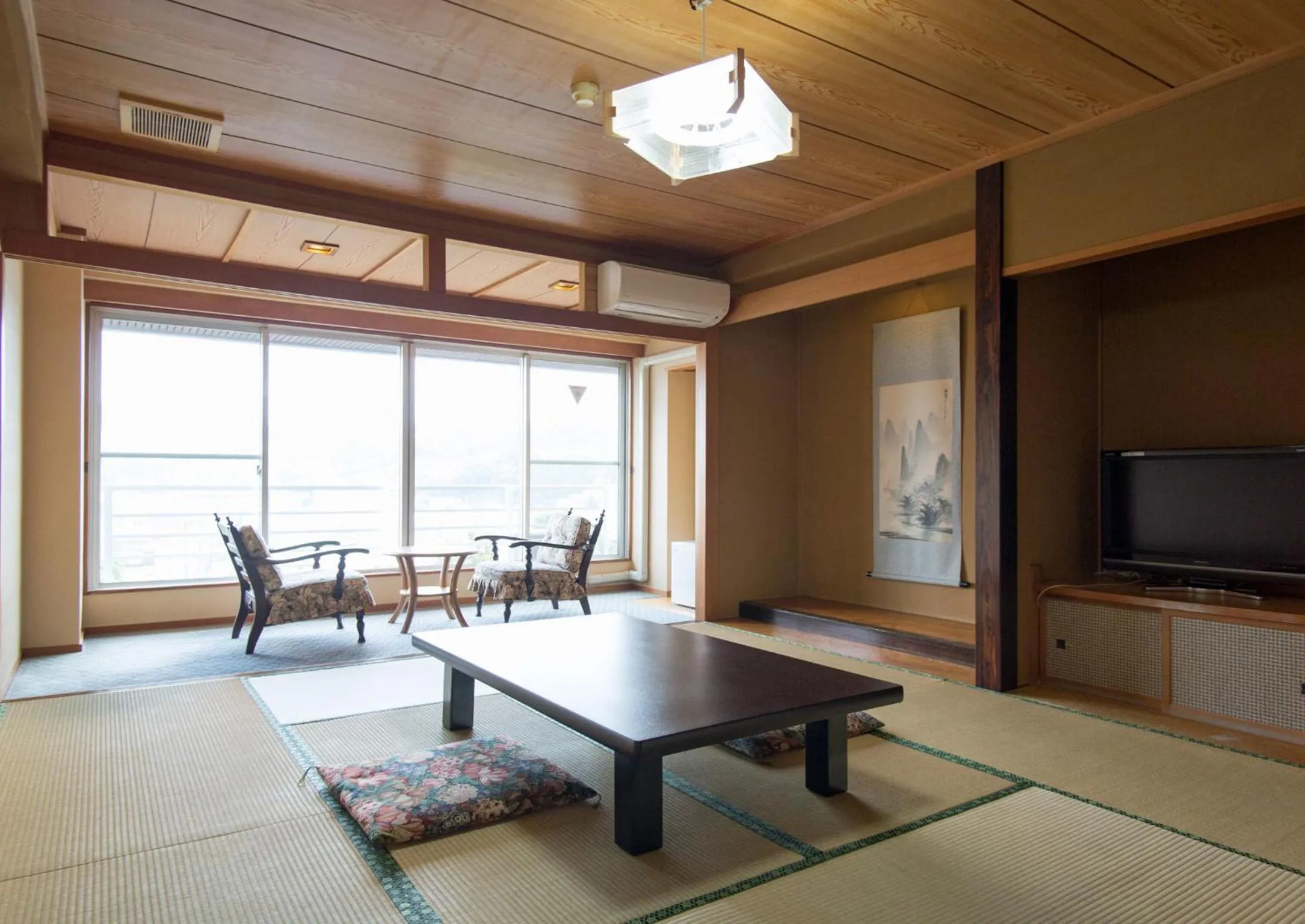 Photo of the whole room in Izuito Onsen Daitokan