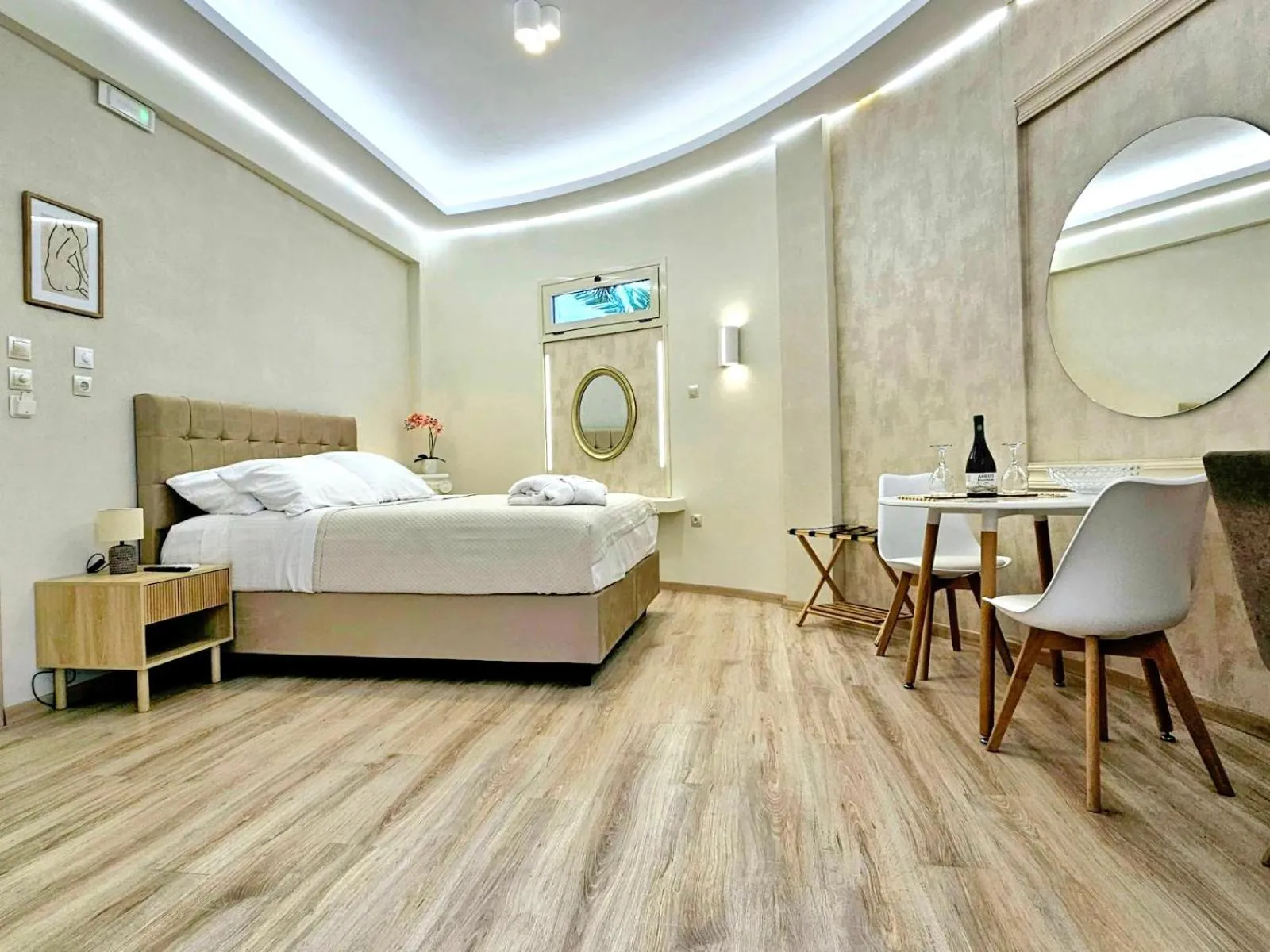 Golden City Center Suites