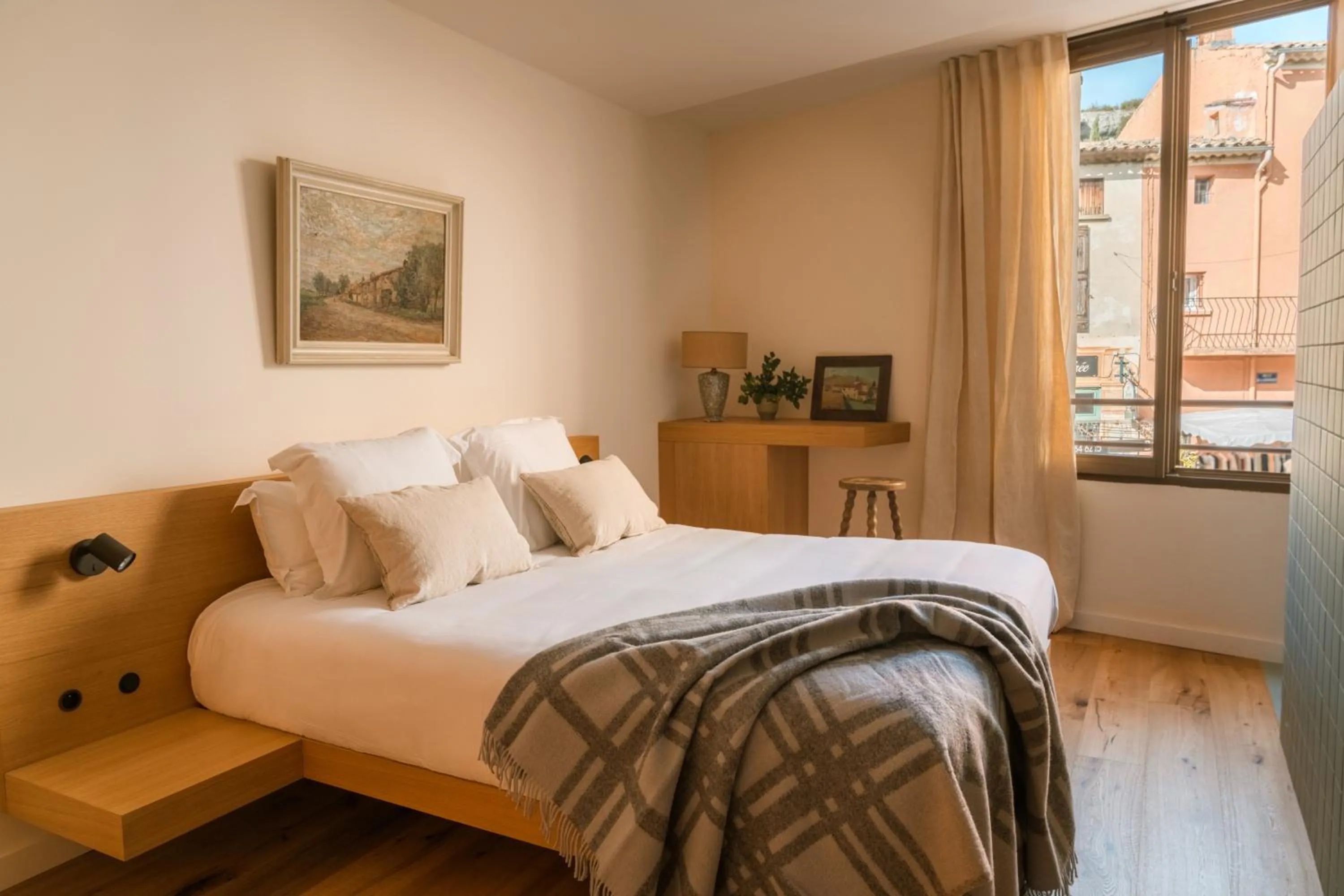 Double Room with Private Bathroom in Le Saint Hubert