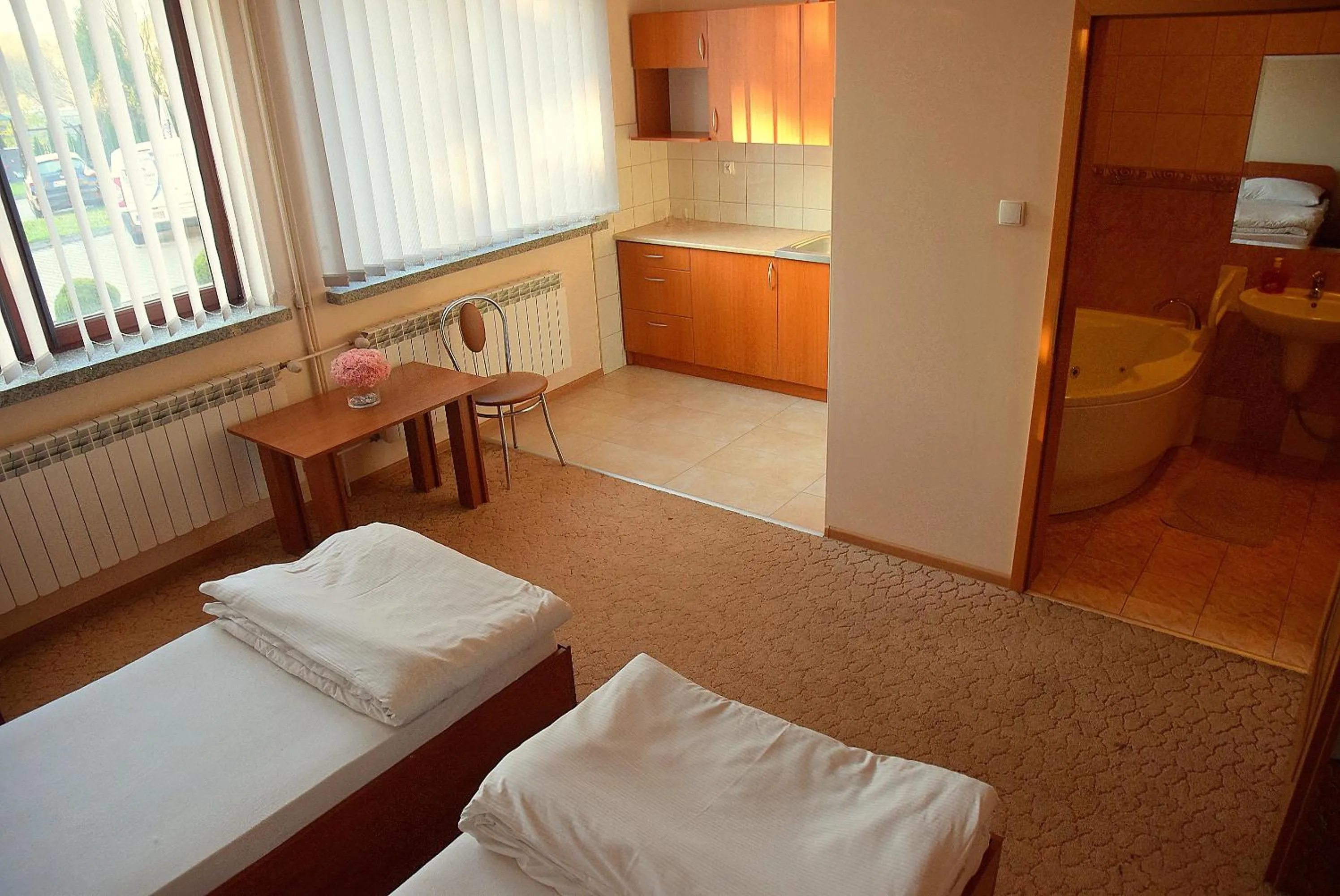 Bedroom, Bed in Zajazd Kwadrat