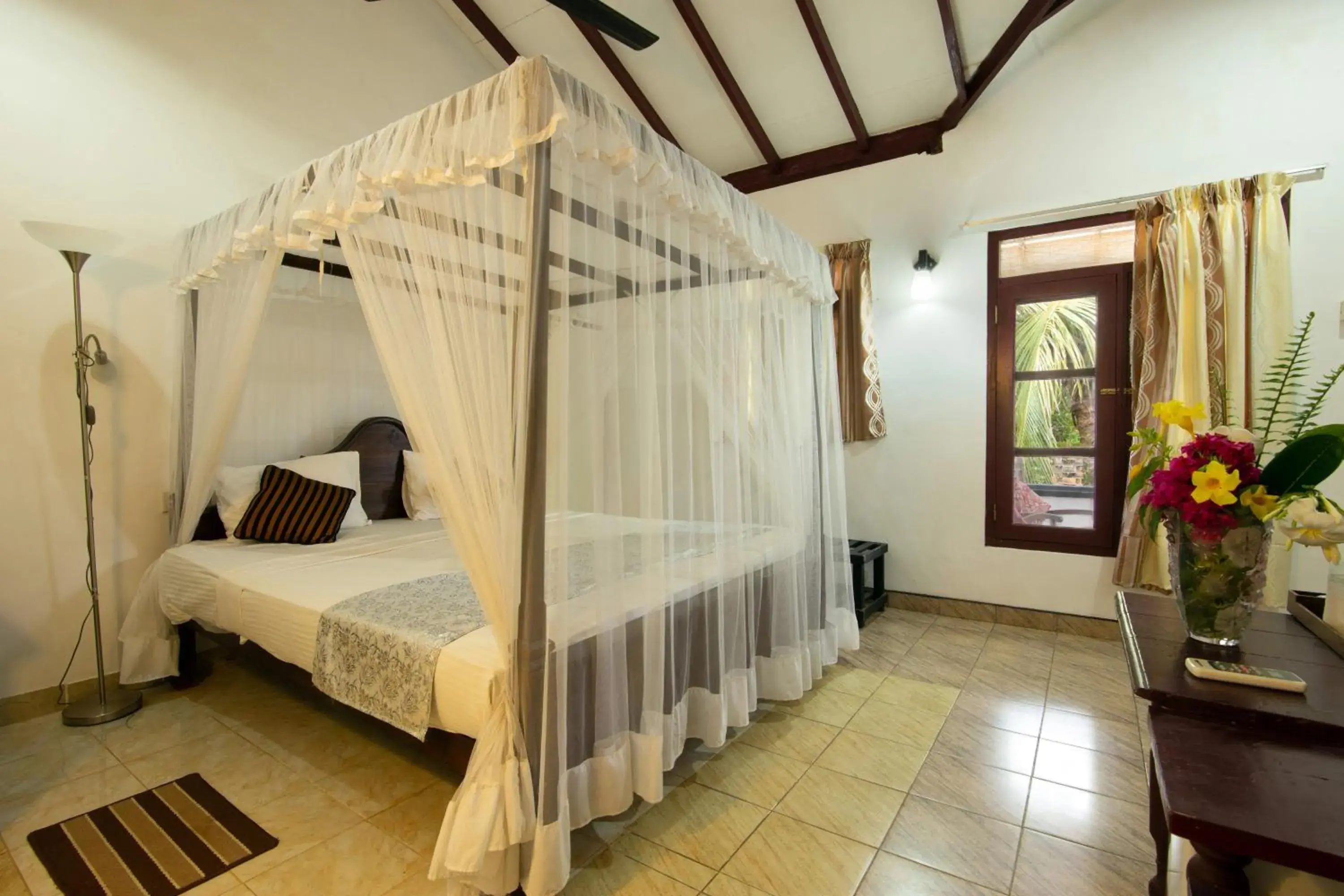 Deluxe Family Room in The Hideout Sigiriya Deluxe Family Room in The Hideout Sigiriya