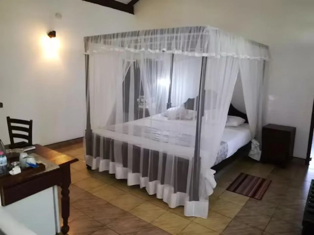 Bed in The Hideout Sigiriya