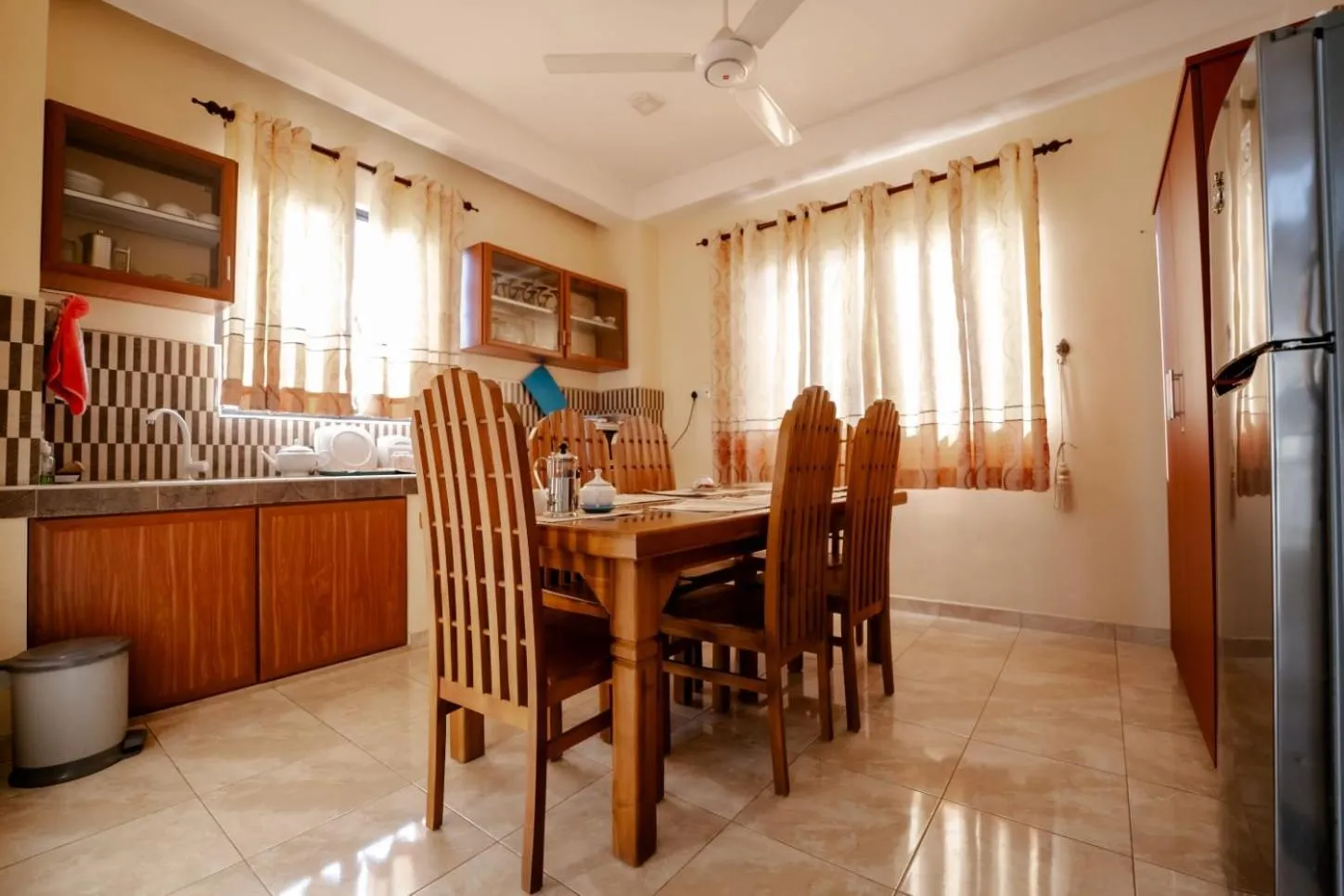 Suwani Pinnawala Homestay