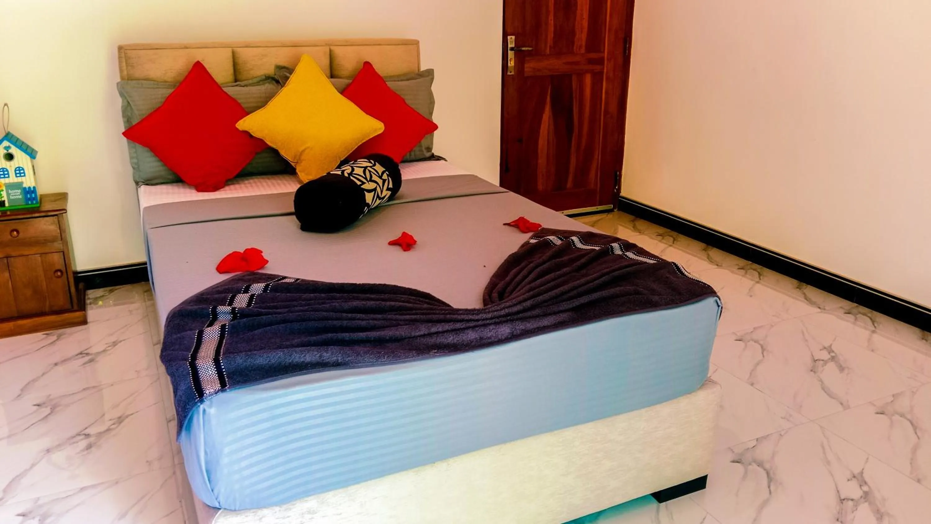 Bed in Sigiri Thilanka Rest Sigiriya
