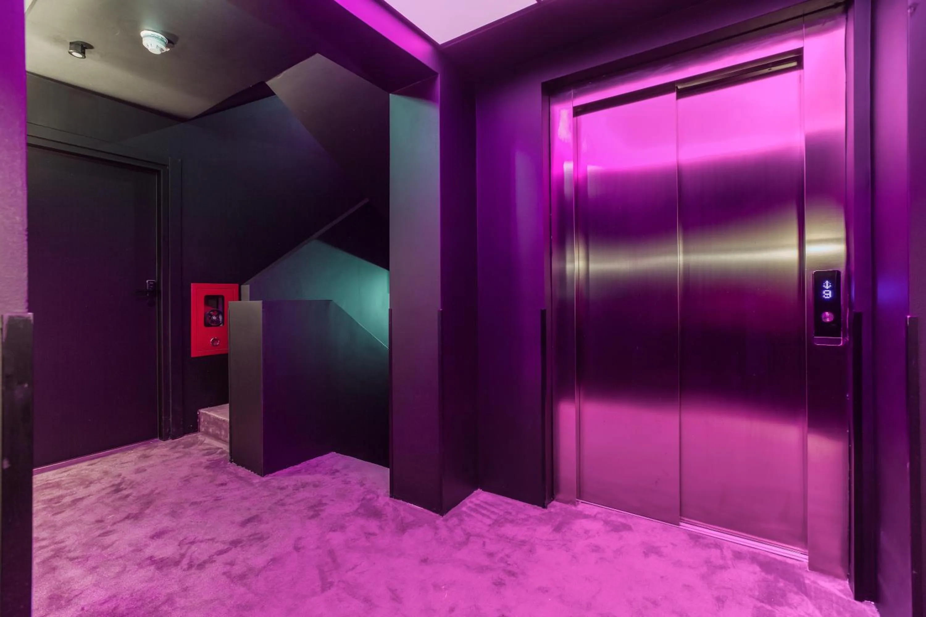 Property building in JL Hotel