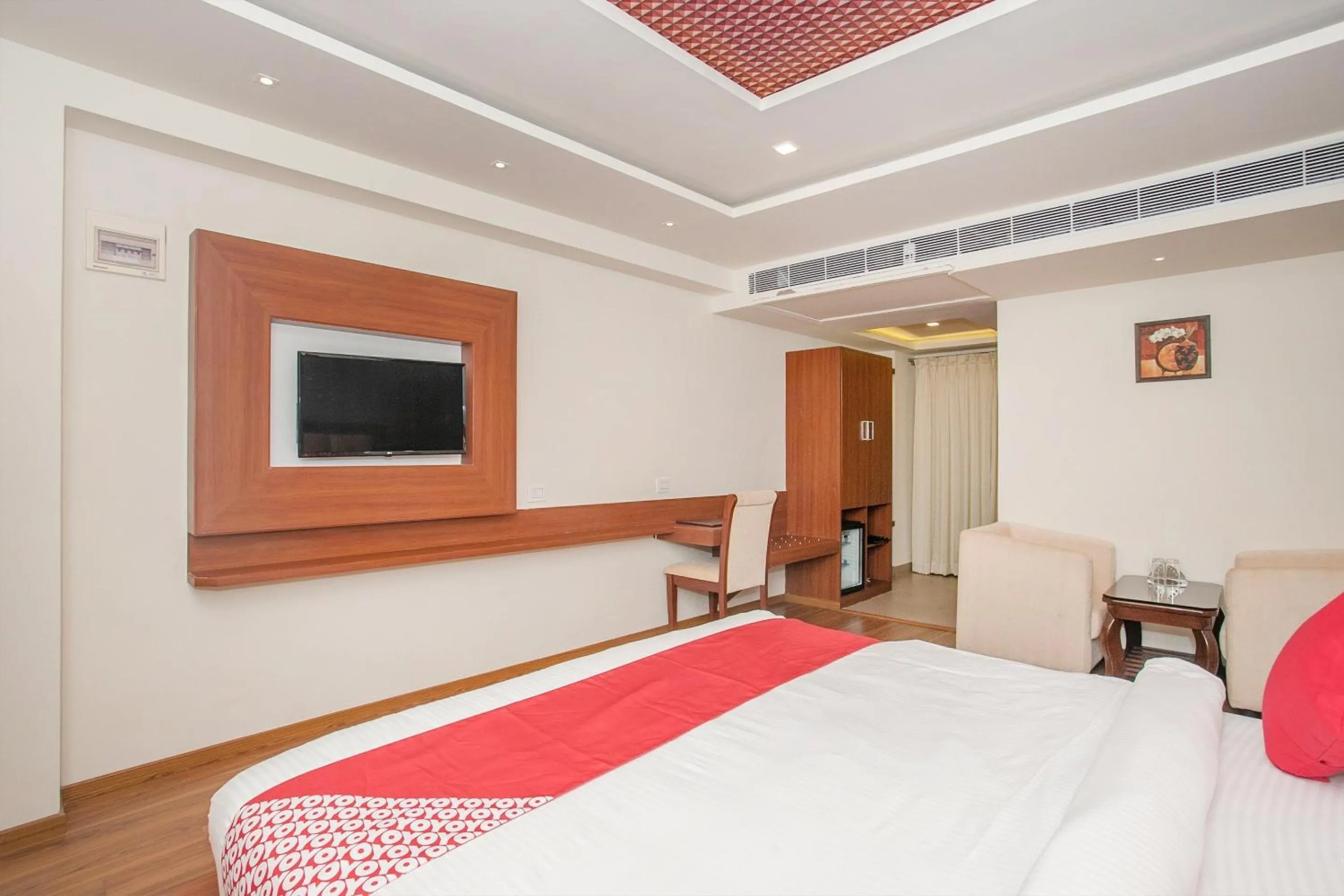 Bedroom, Bed in Hotel O Royal Stay