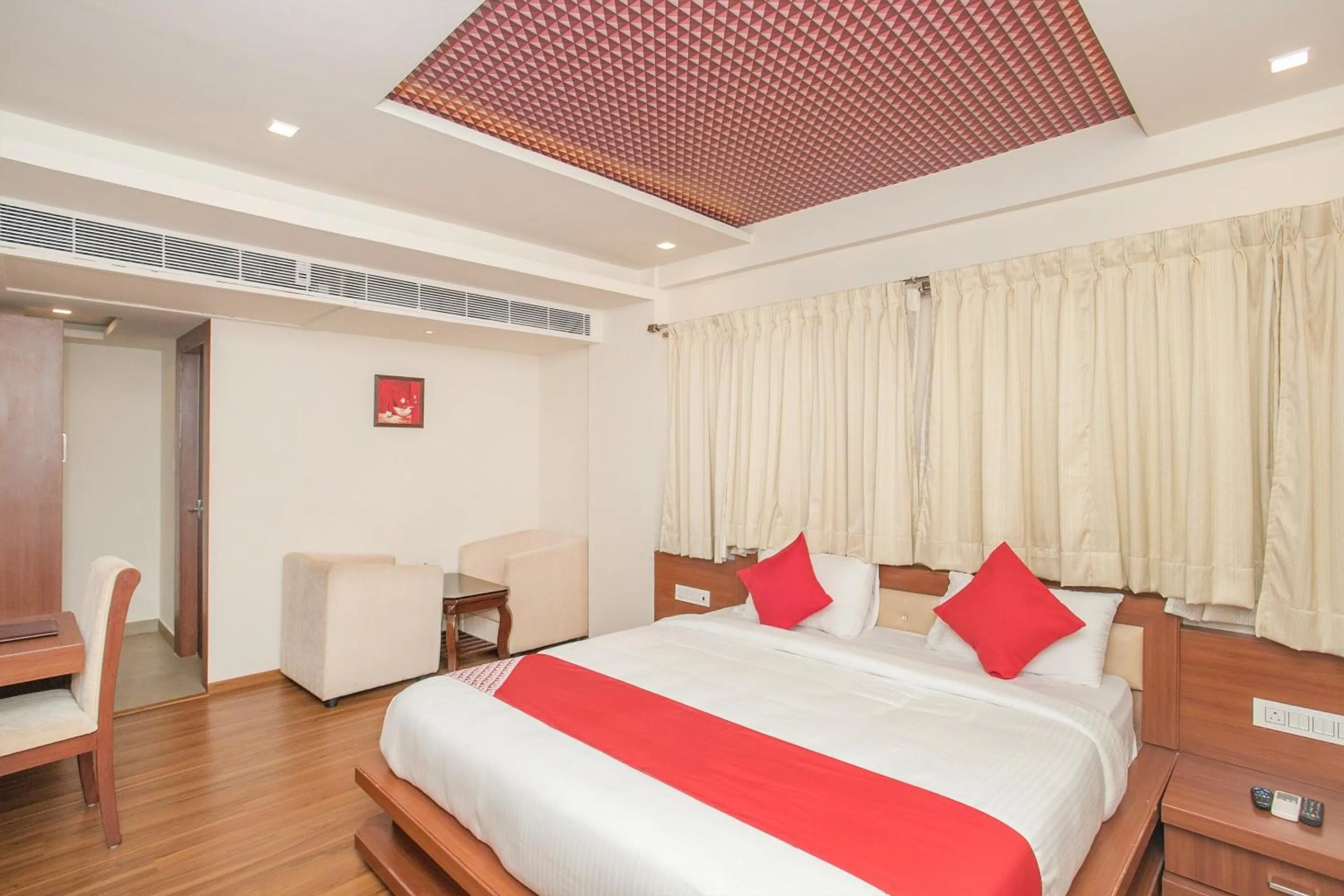 Bedroom, Bed in Hotel O Royal Stay