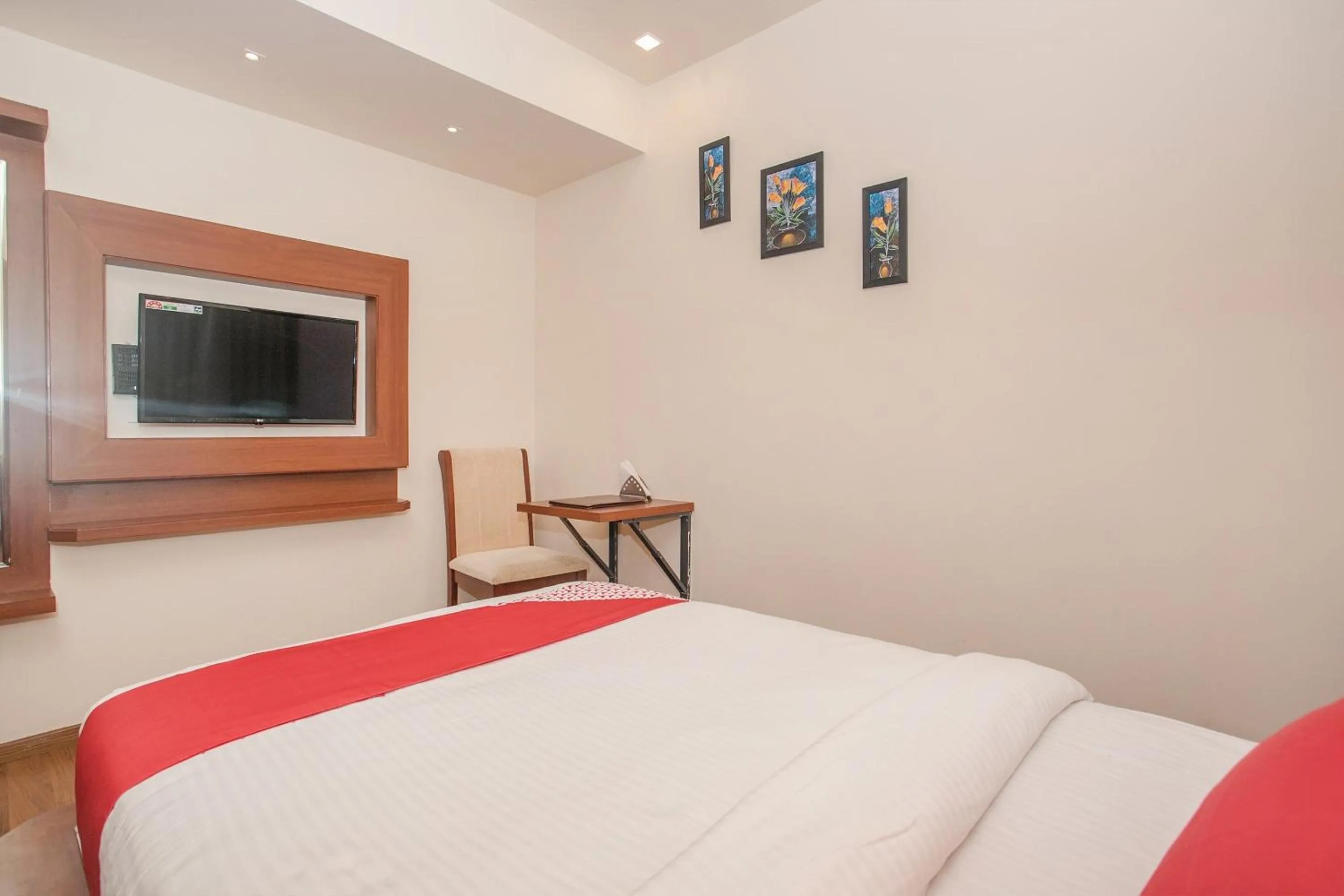 Bedroom, Bed in Hotel O Royal Stay