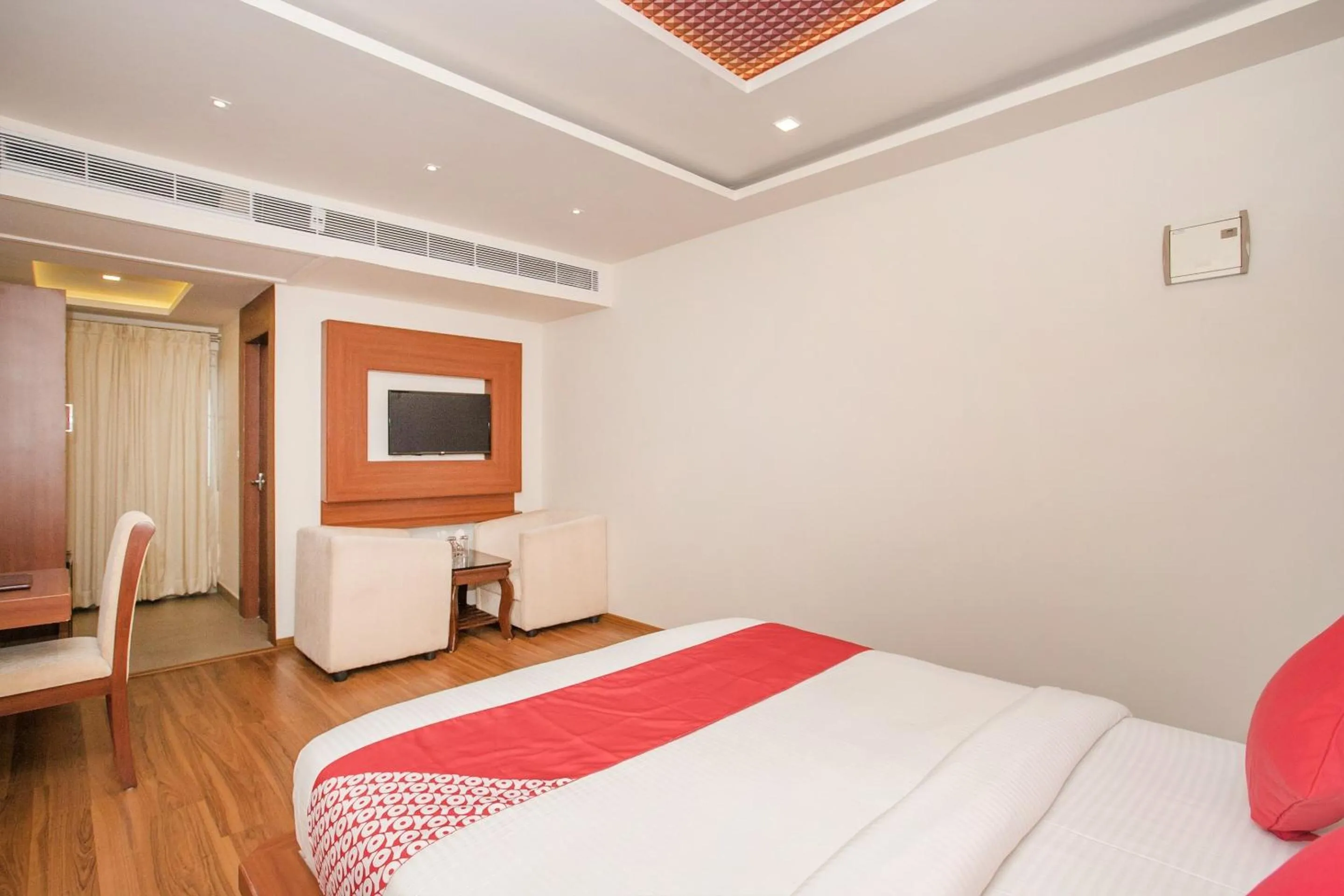 Bedroom, Bed in Hotel O Royal Stay