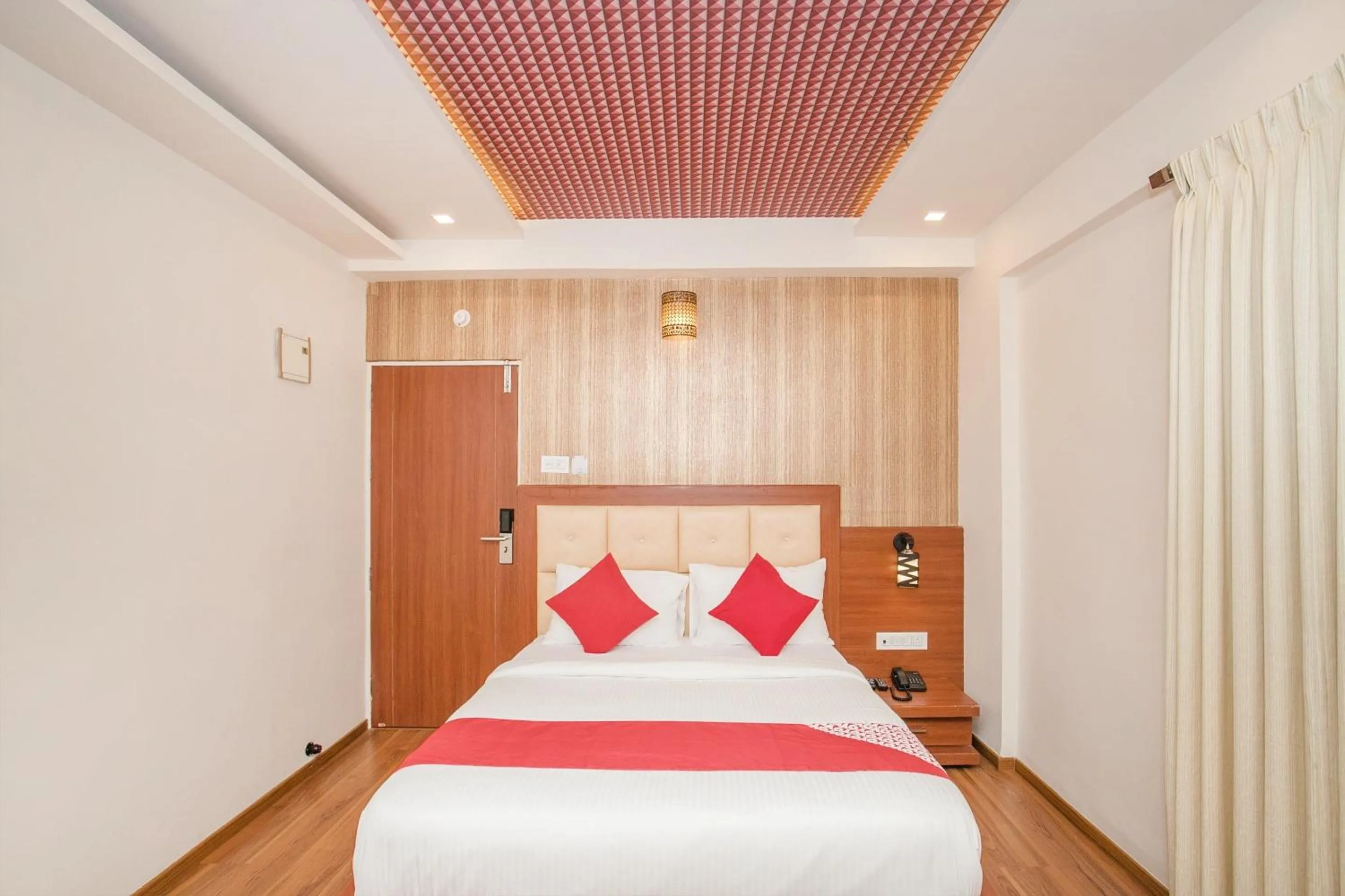 Bedroom, Bed in Hotel O Royal Stay