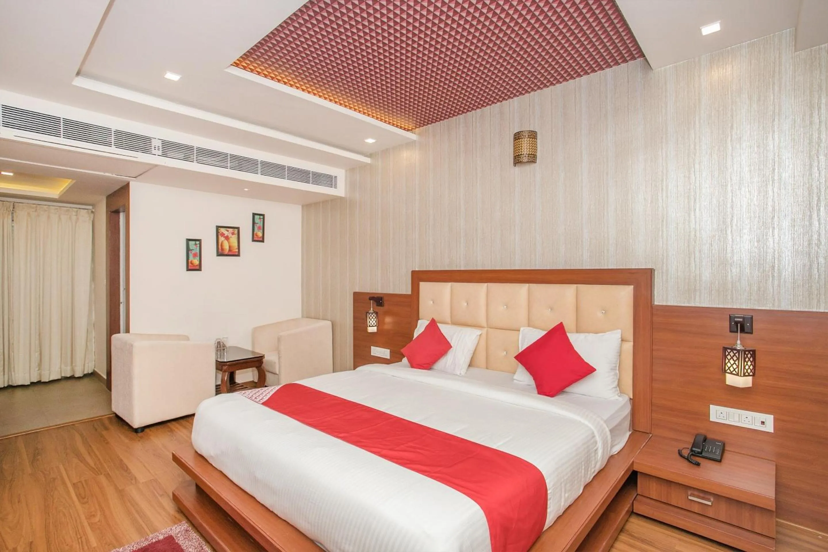 Bedroom, Bed in Hotel O Royal Stay