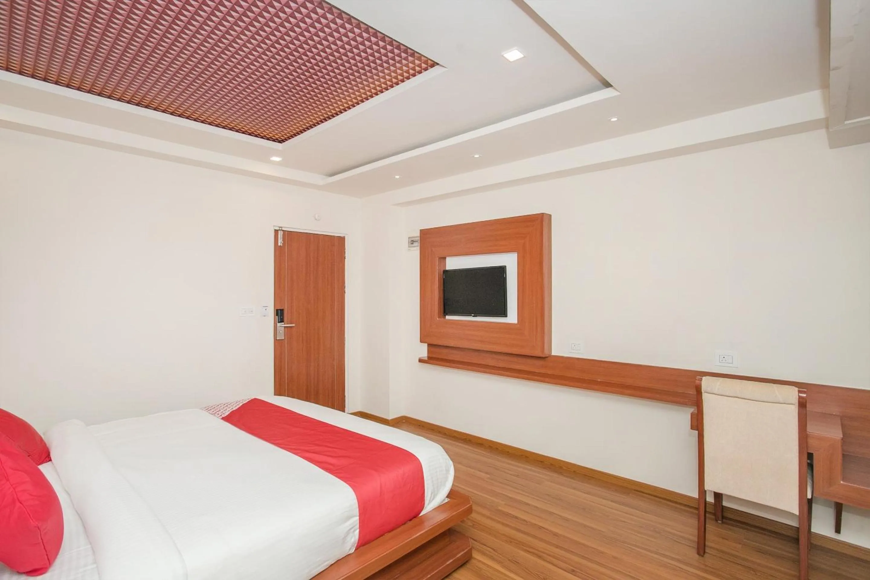 Bedroom, Bed in Hotel O Royal Stay