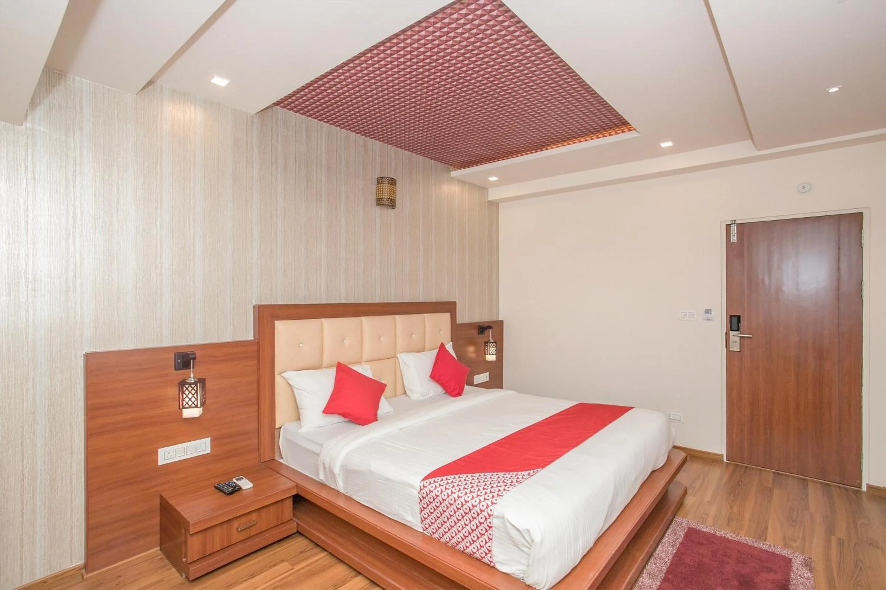 Bedroom, Bed in Hotel O Royal Stay