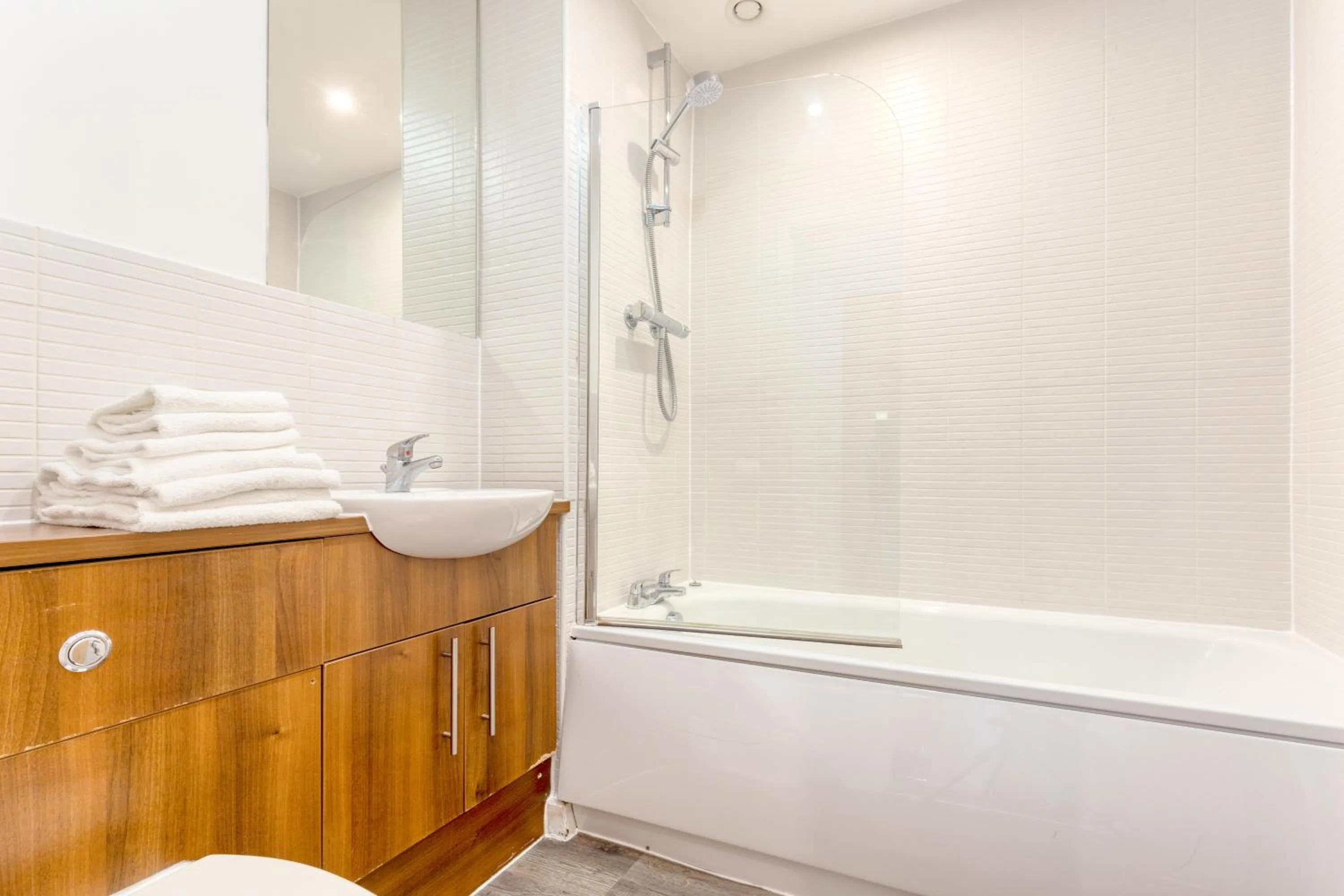 Bathroom in SECC Hydro Executive 7 Apartment