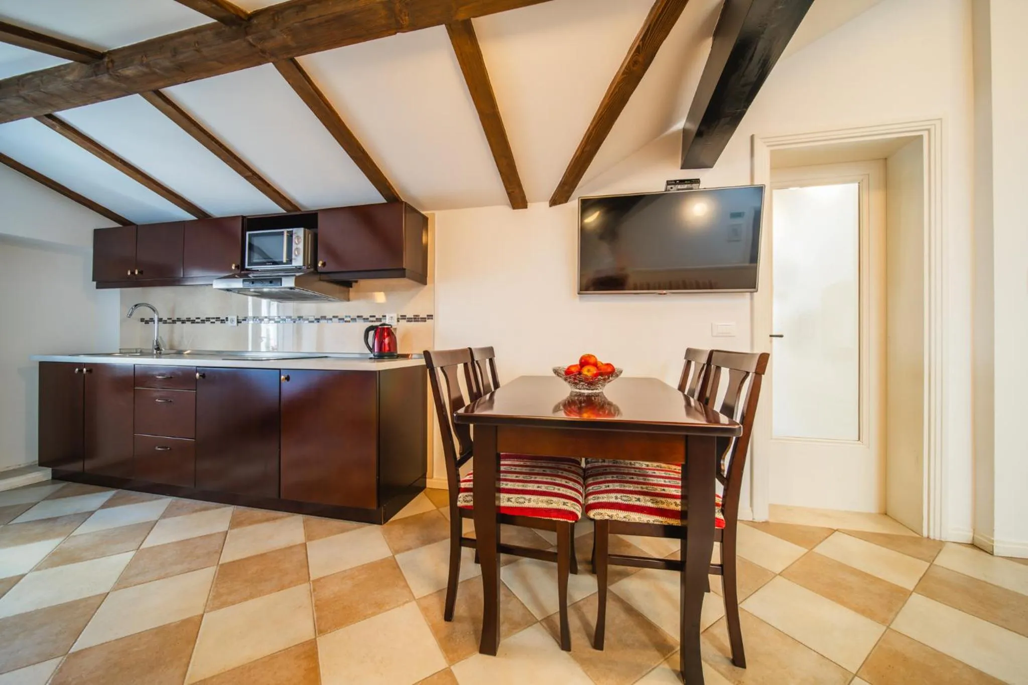 TV and multimedia in SUNce Palace Apartments with free offsite parking