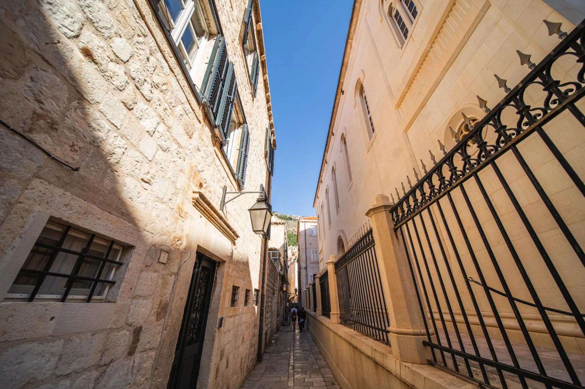 Property building in SUNce Palace Apartments with free offsite parking