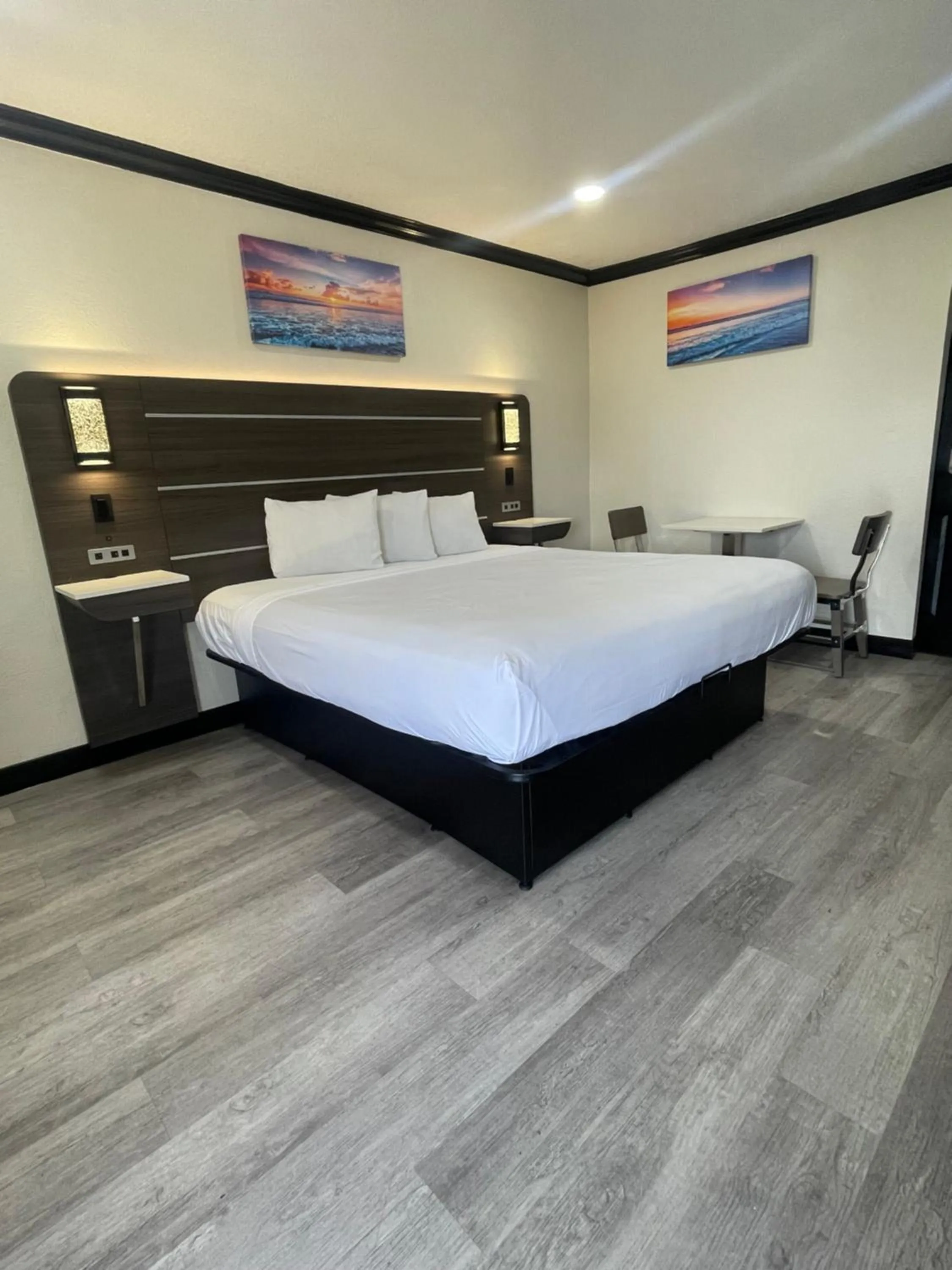 Bed in Escondido Lodge