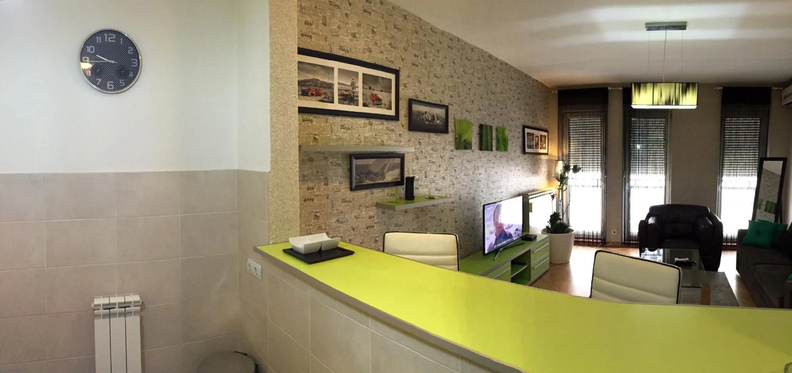 Dining area in Vip apartment Beograd