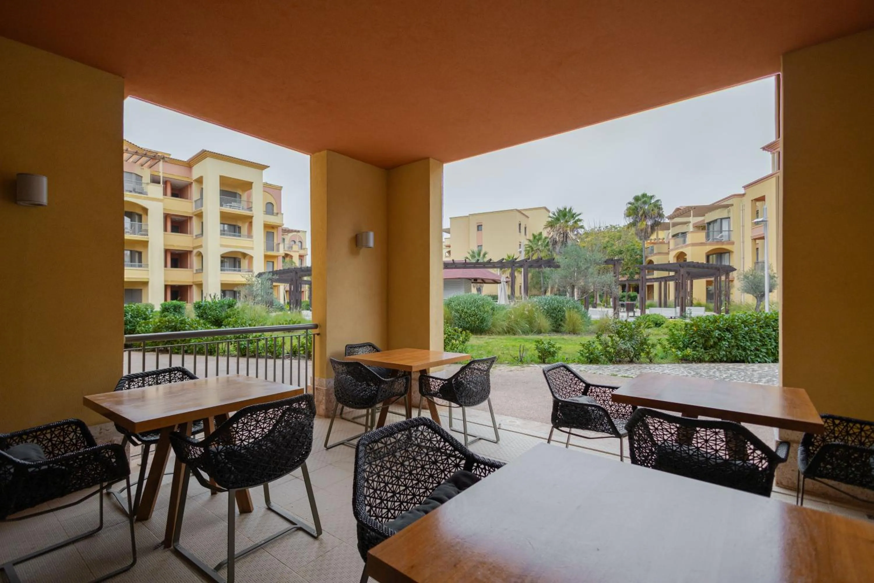 Seating area in The Residences at Victoria by Tivoli