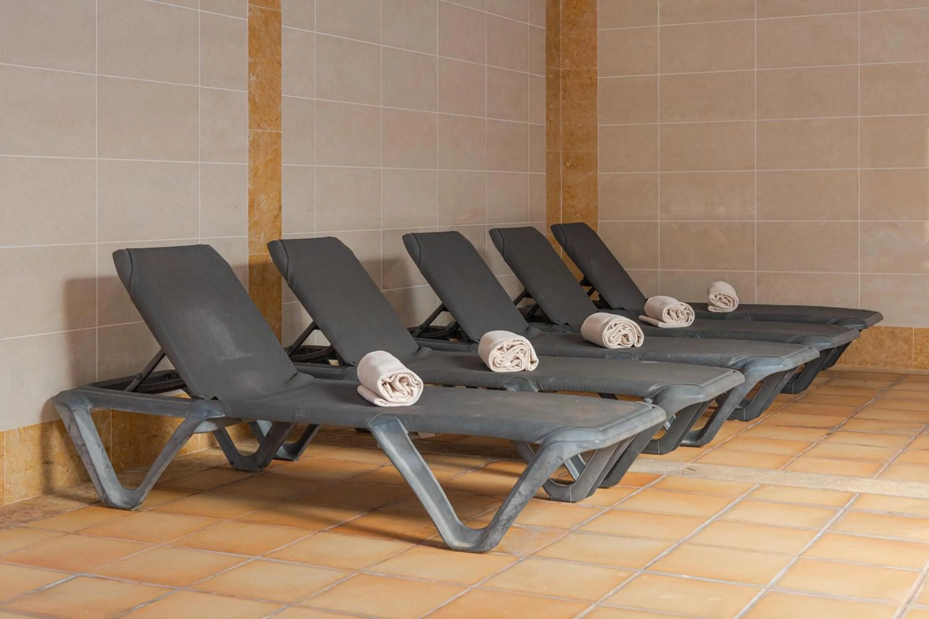 sunbed in The Residences at Victoria by Tivoli