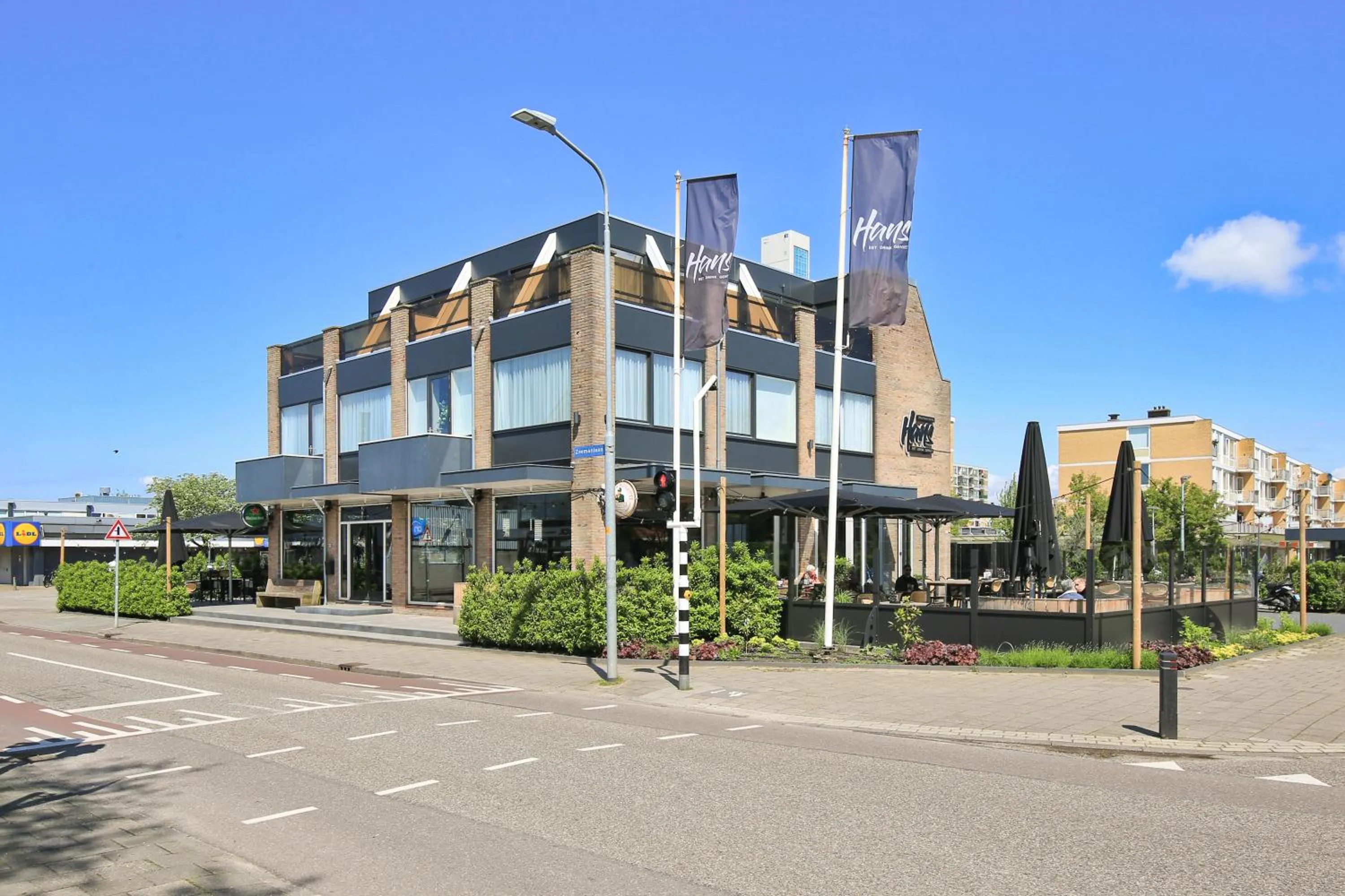 Property building in Boutique Hotel Hans - Amsterdam Schiphol Airport
