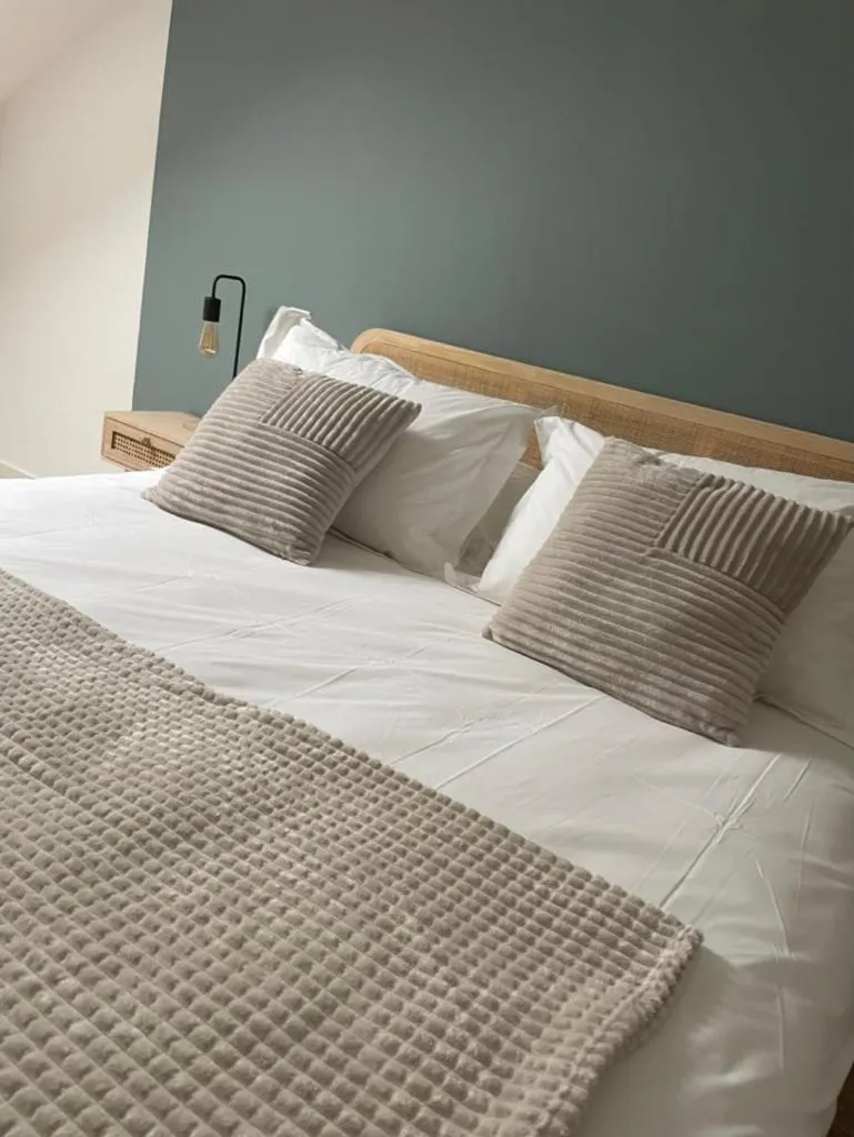 Bed in Ducey Appart'Hôtel - Les Rivières