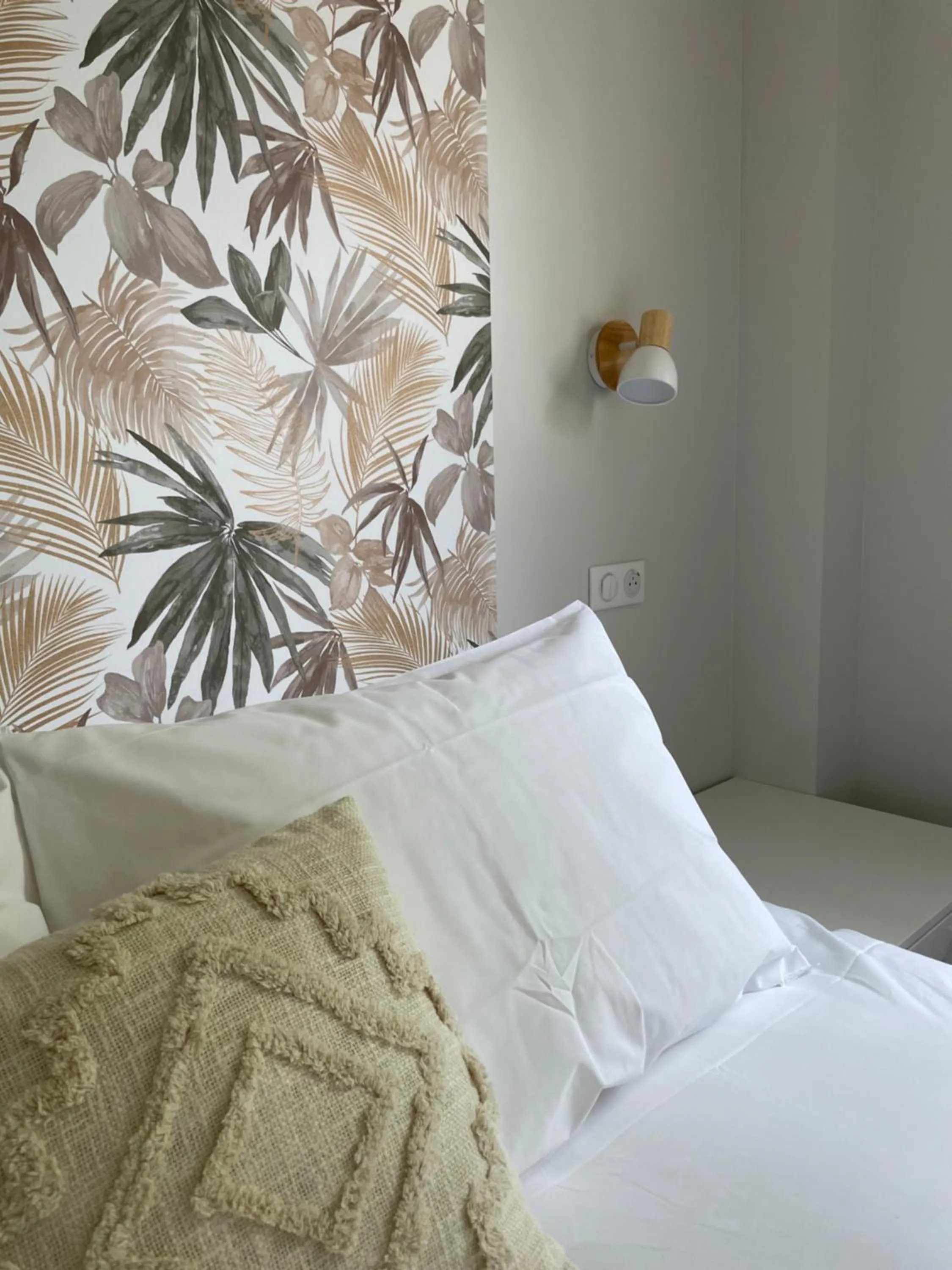 Bed in Ducey Appart'Hôtel - Les Rivières